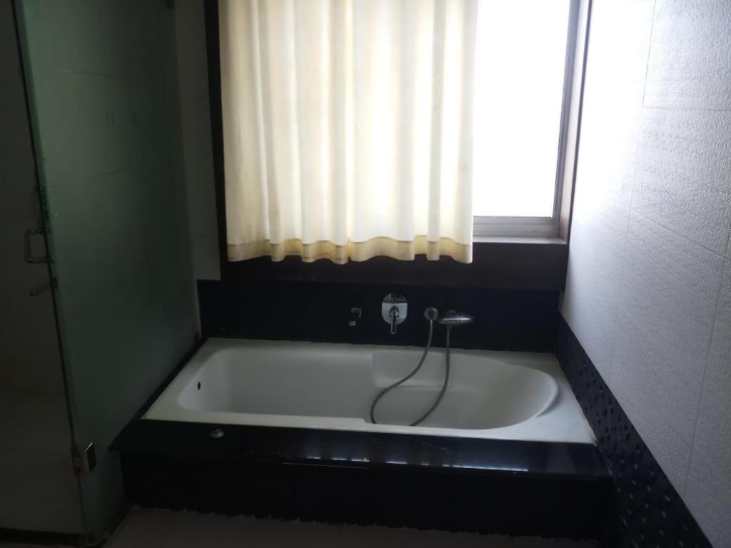 Executive Suite photo 2