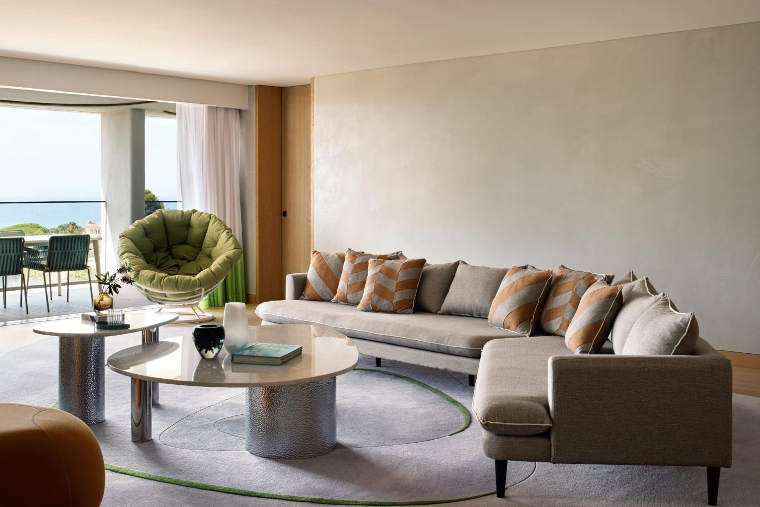 Wonderful Two-Bedroom Residence with Balcony and Resort View
