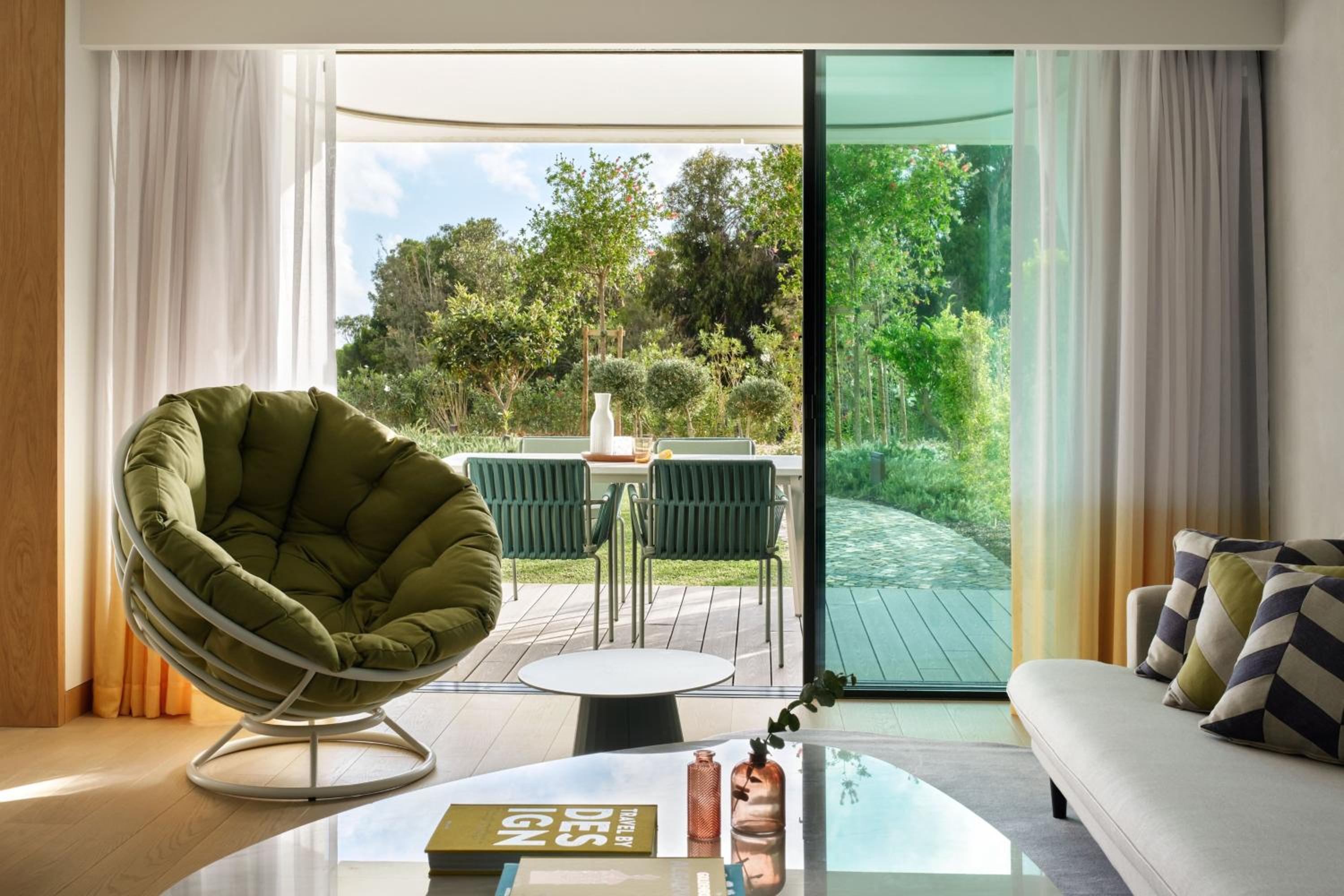 Premier Two-Bedroom King Residence with Garden Access