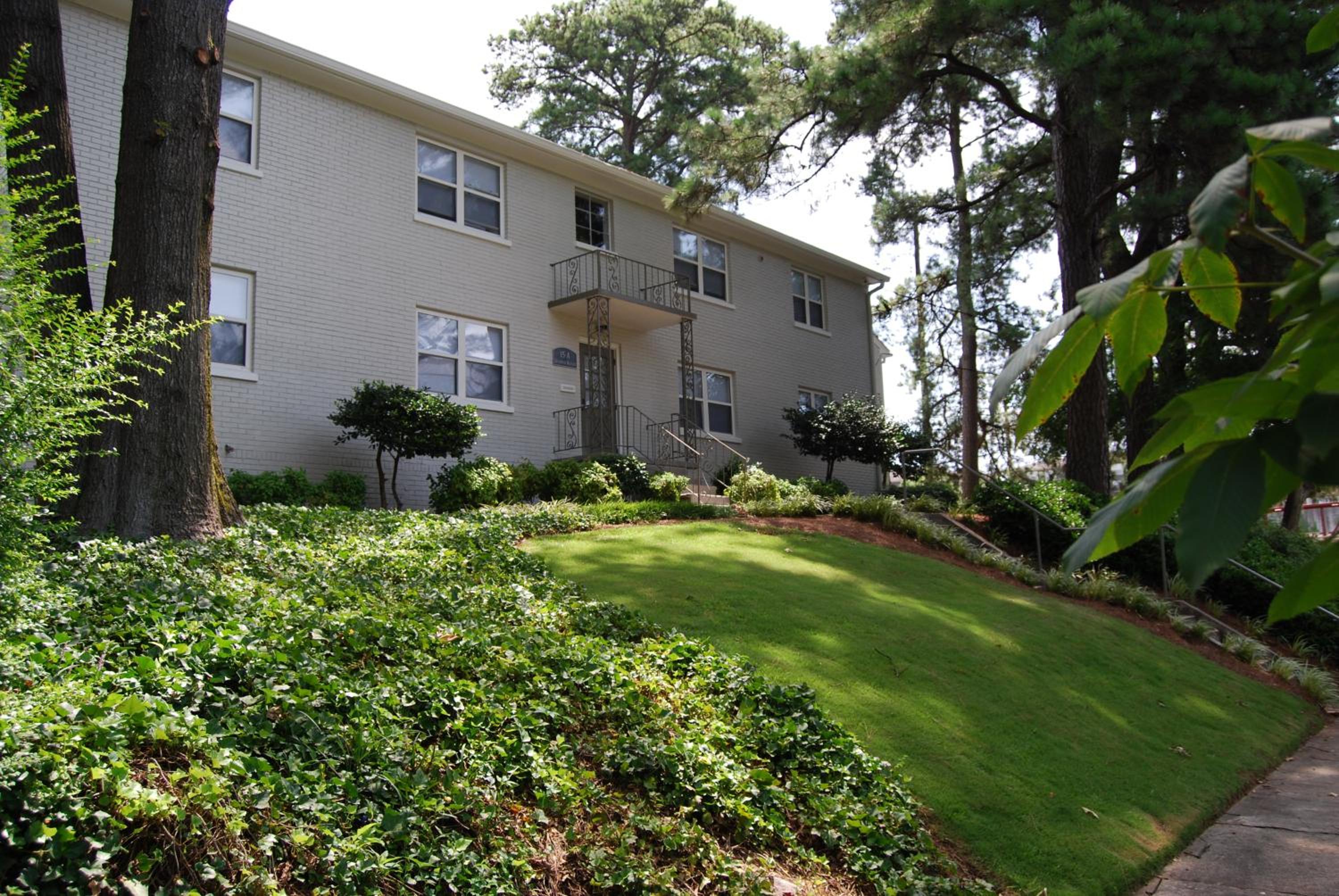 'Bigger Awesome' 2BR/1BA Apartment, 15 Standish Ave, 30309 - Photo 12