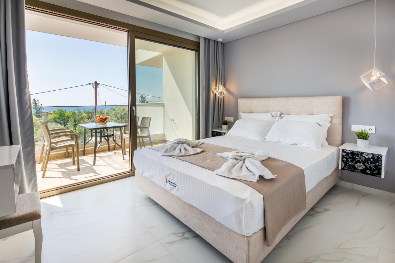 Superior Suite With Sea View photo 2