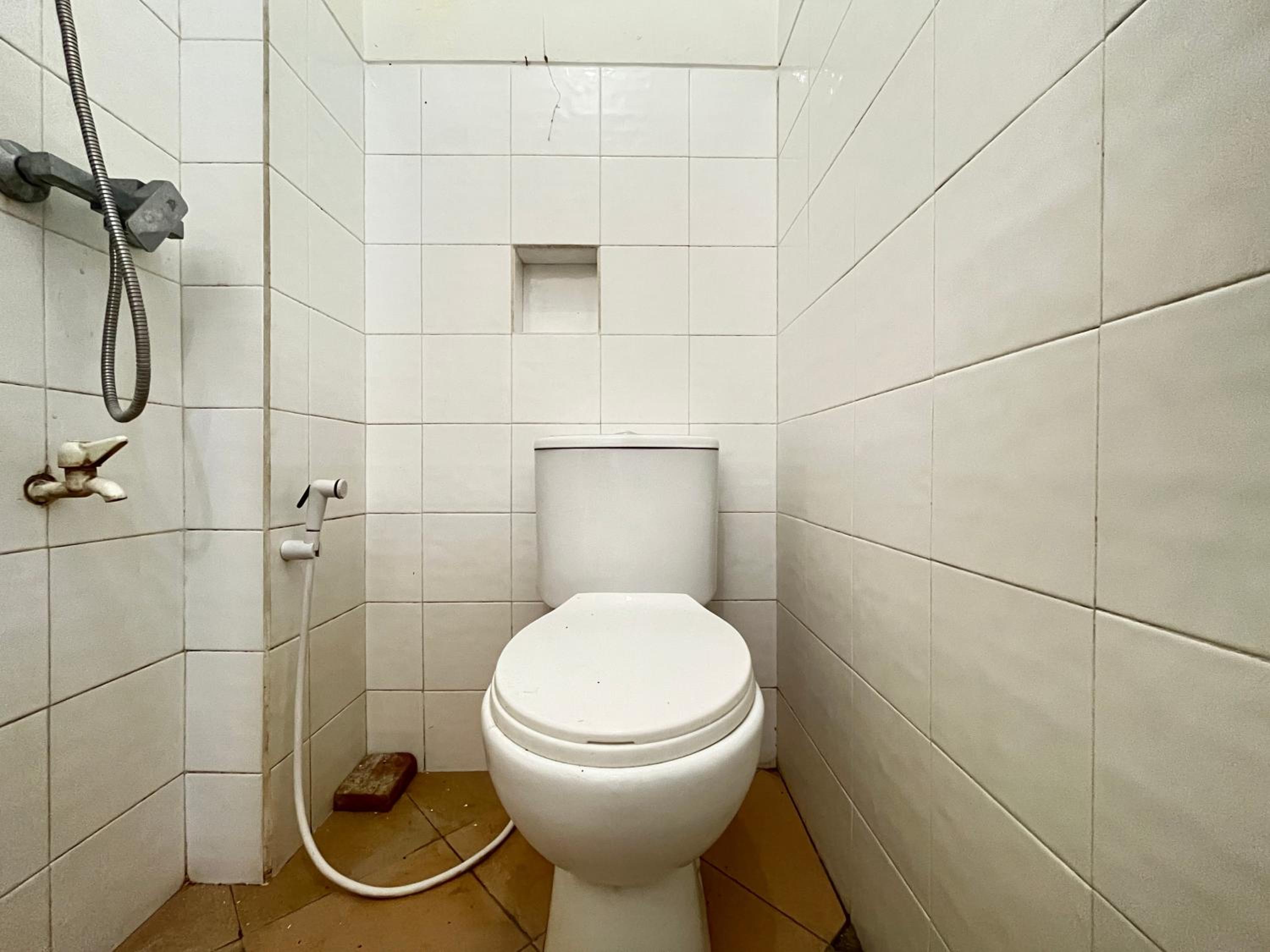 Budget Double Room photo 3