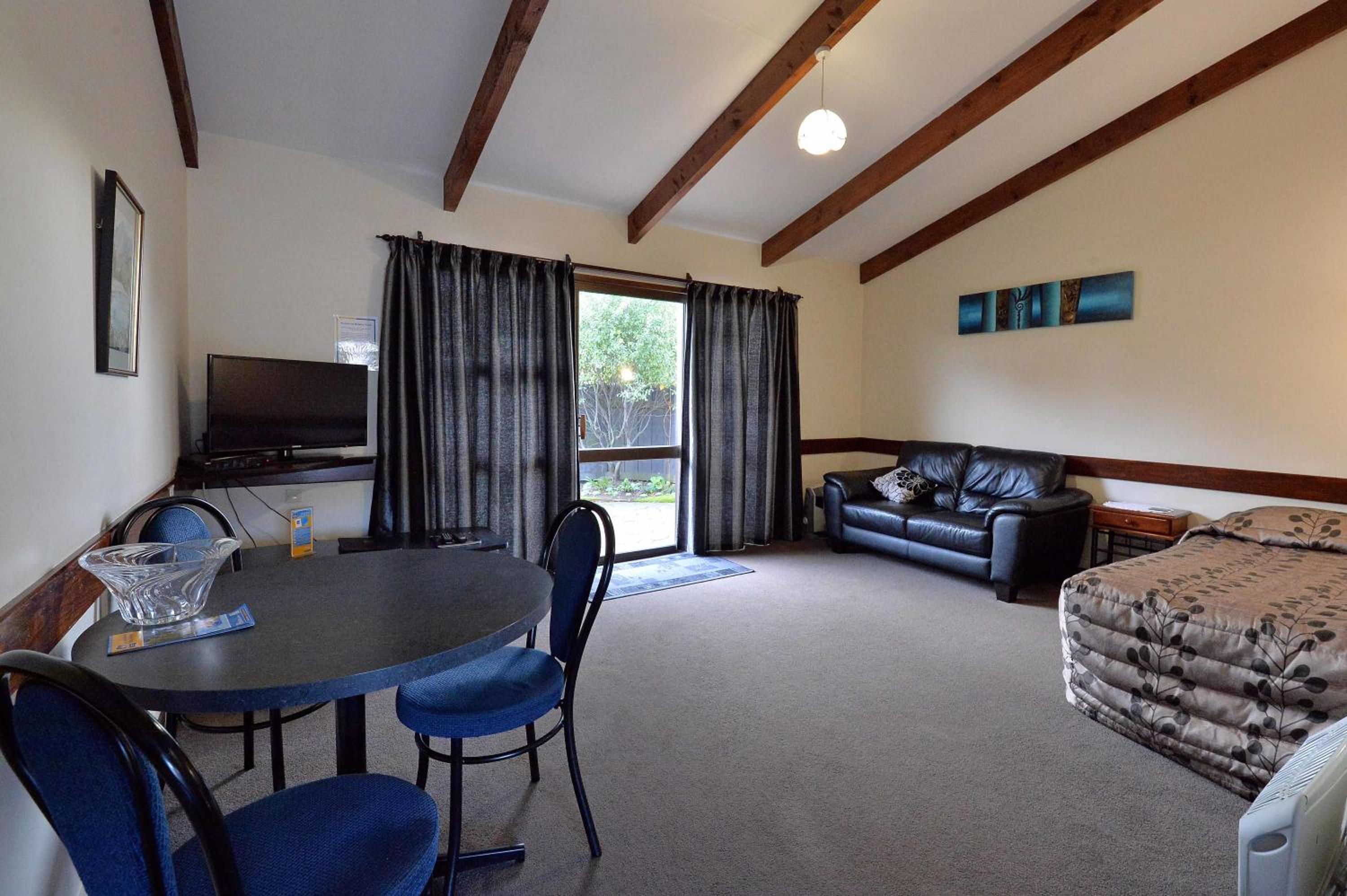 One Bedroom Motel photo 2