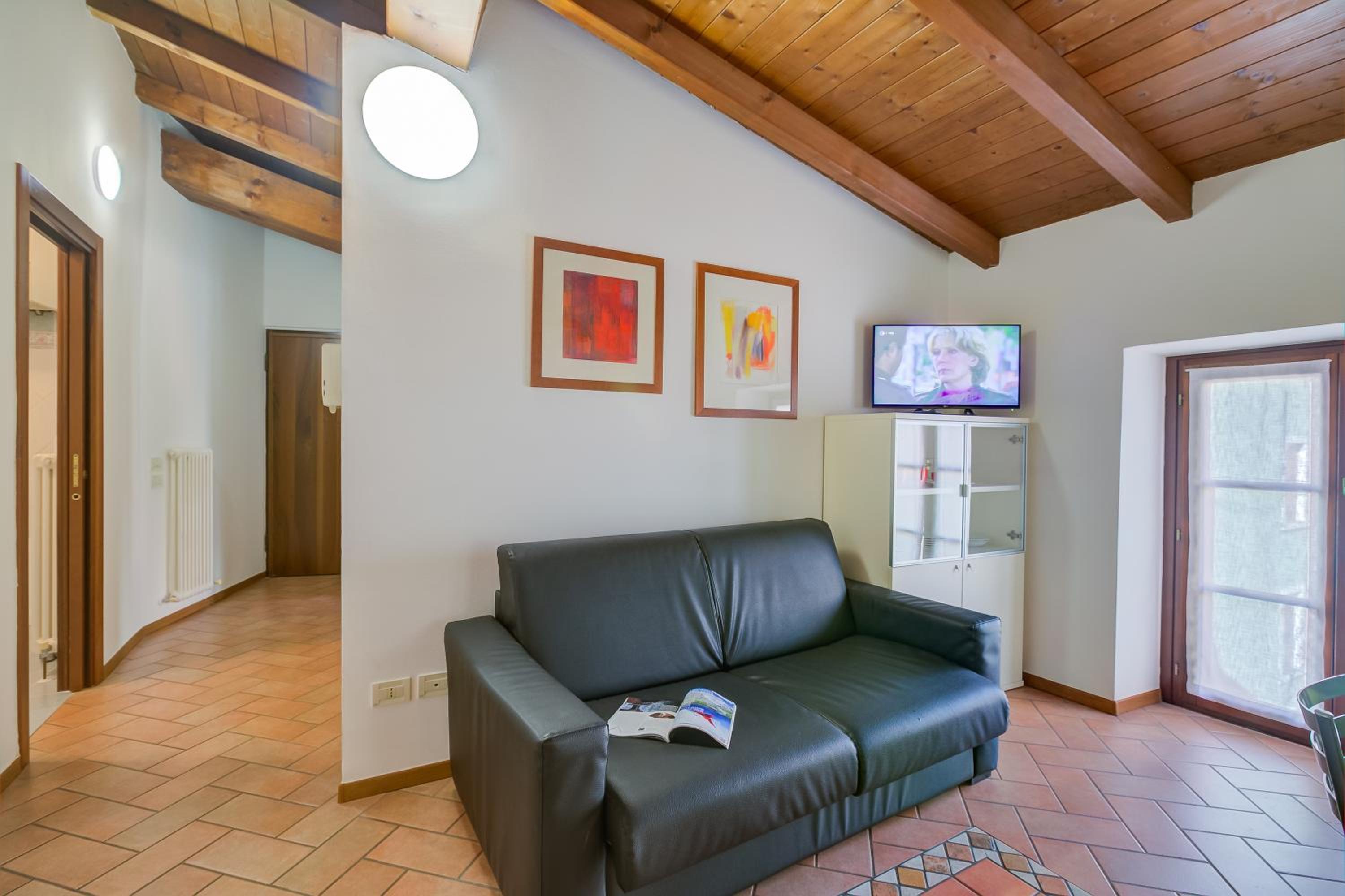 Two Bedroom Apartment 2 photo 2