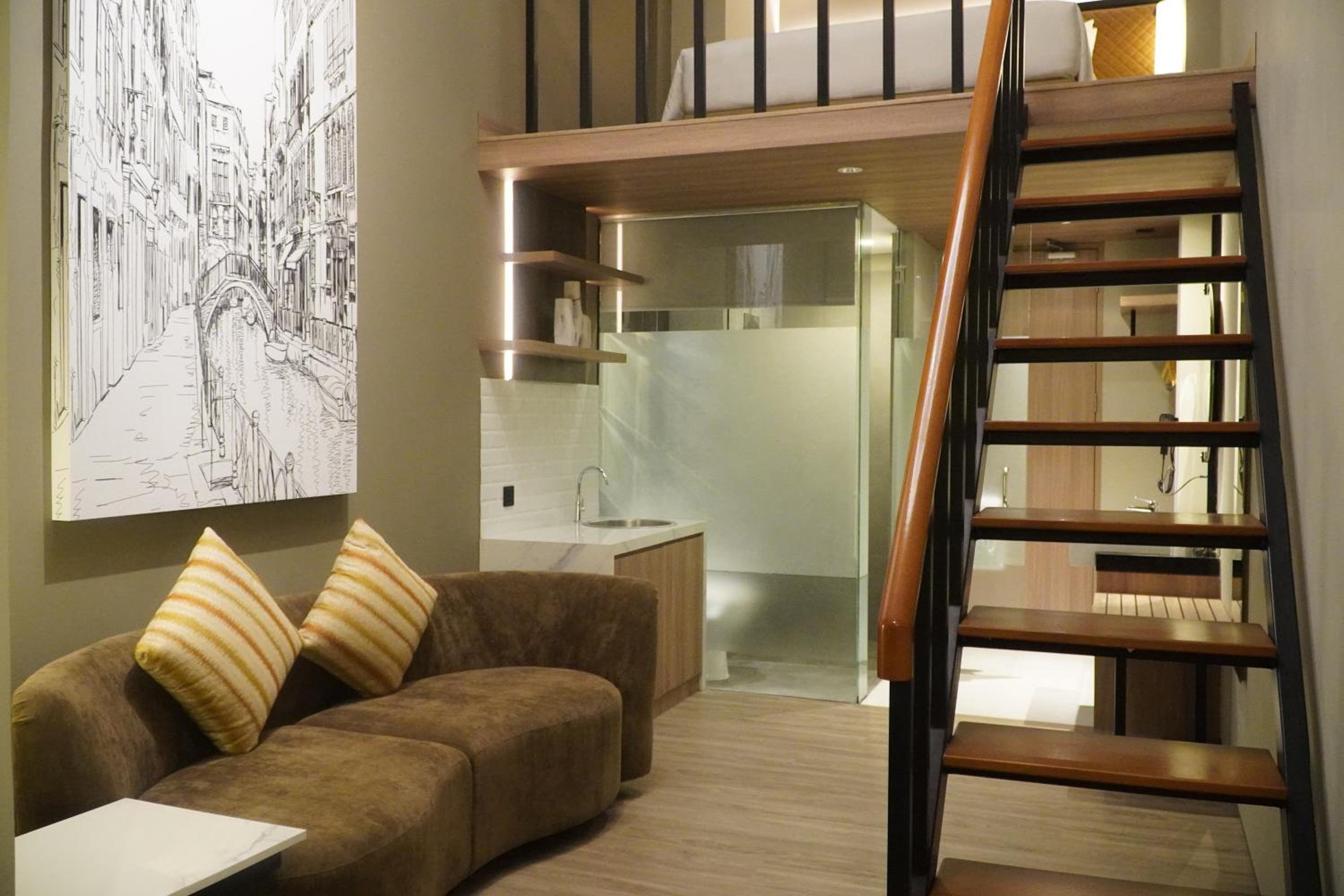 Superior King Room - Photo 2