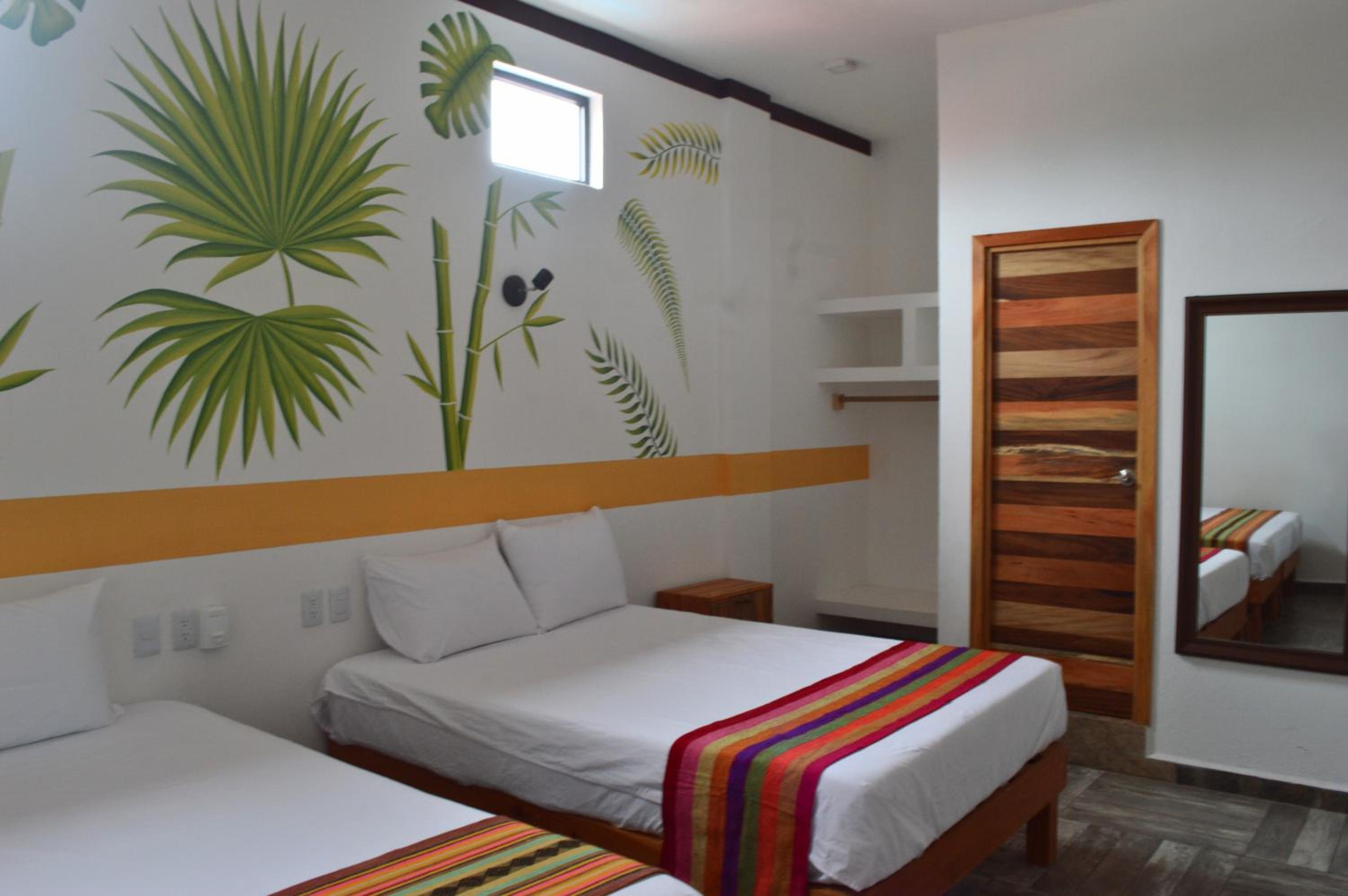 Twin Room - Photo 8