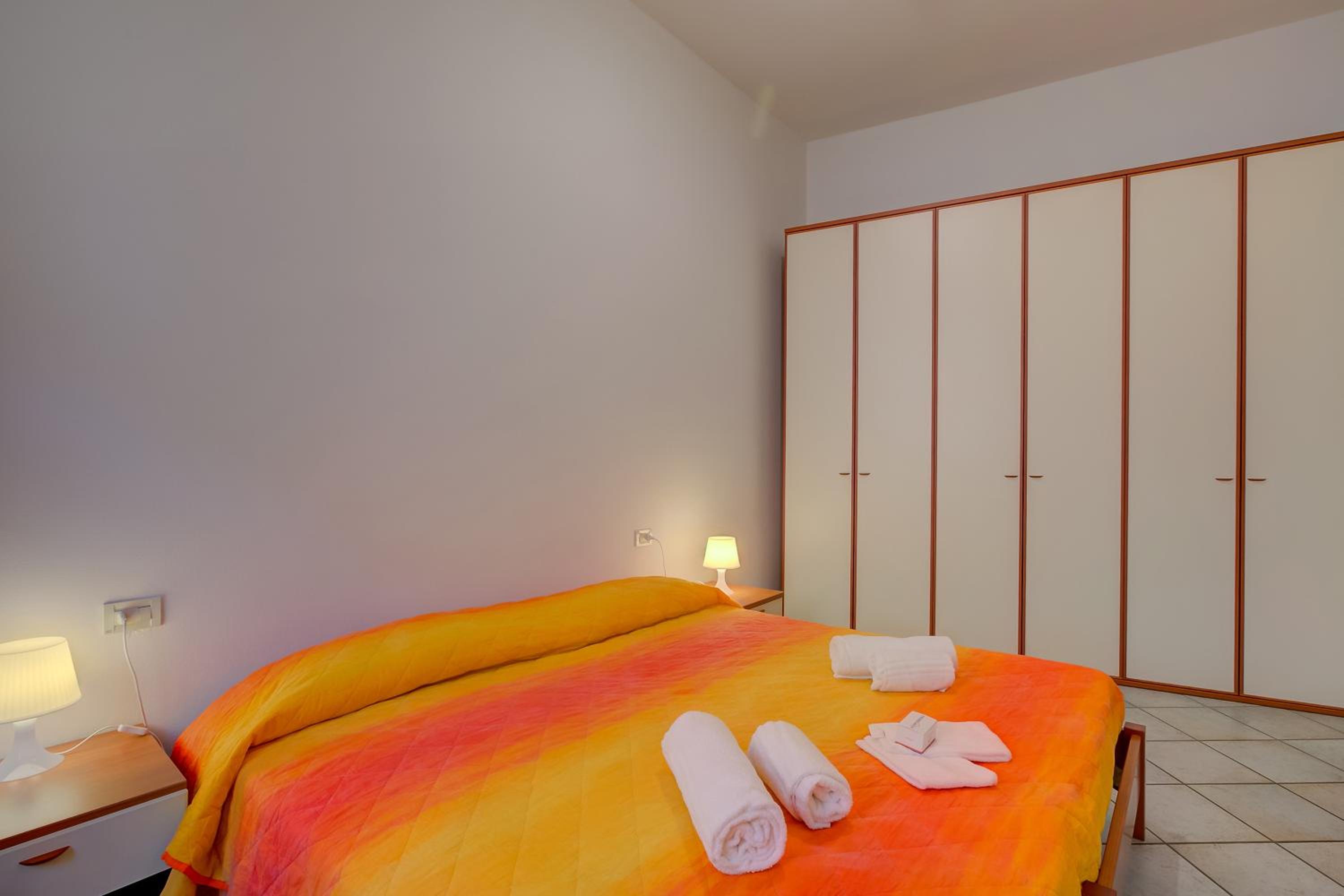 Superior One Bedroom Apartment photo 3
