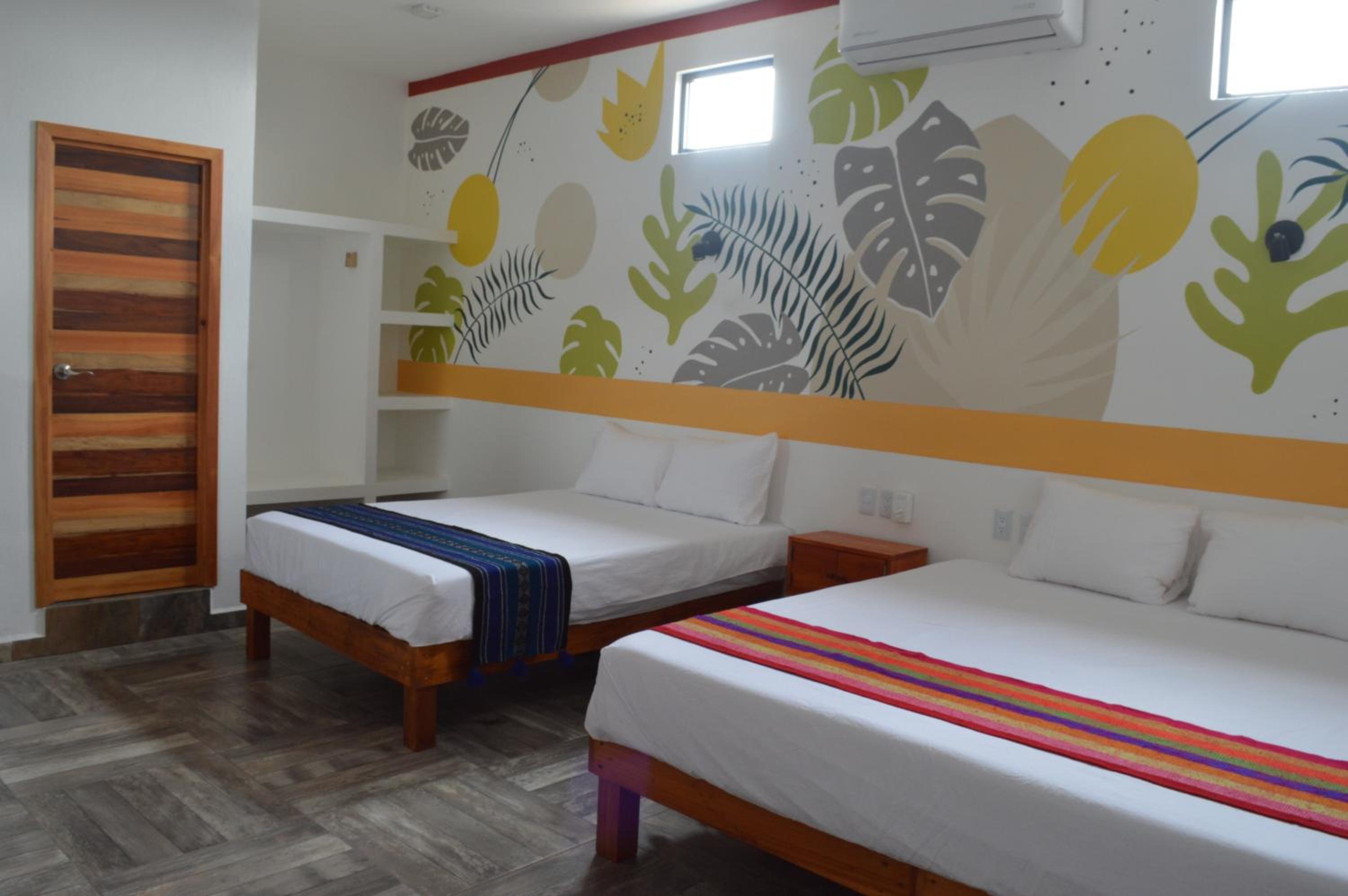 Twin Room - Photo 13
