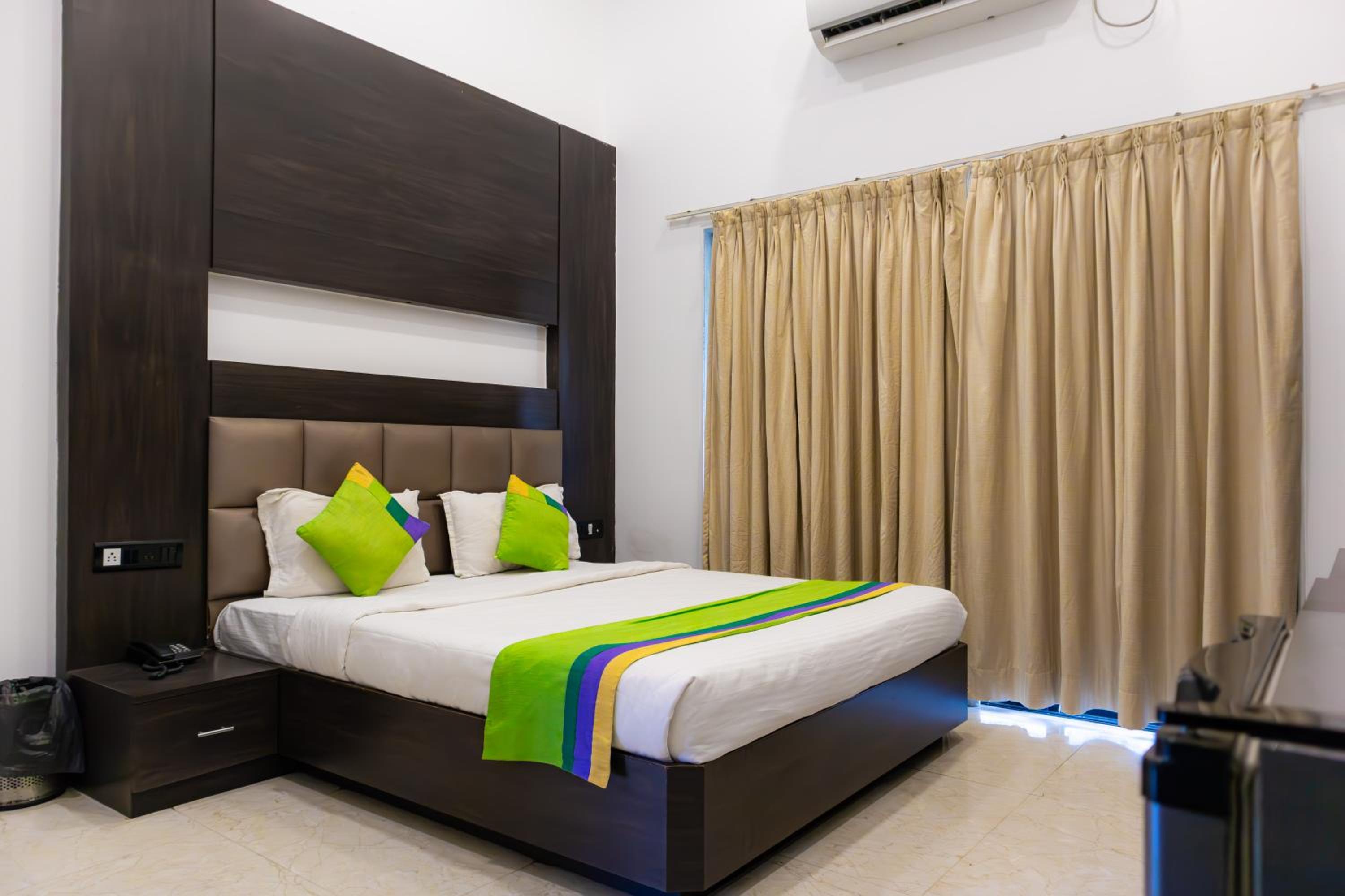 Standard Room - Photo 1