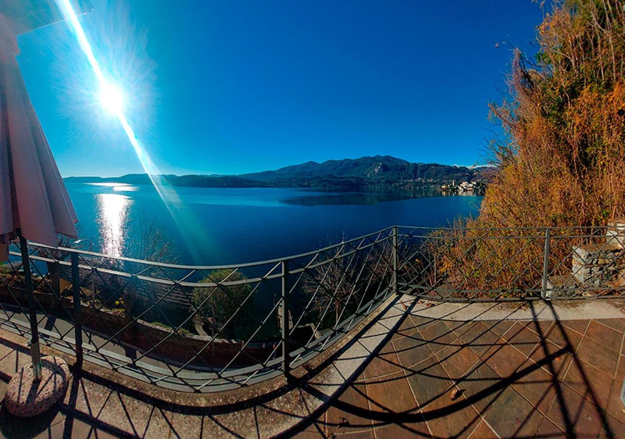 Apartment with Lake View - Photo 32