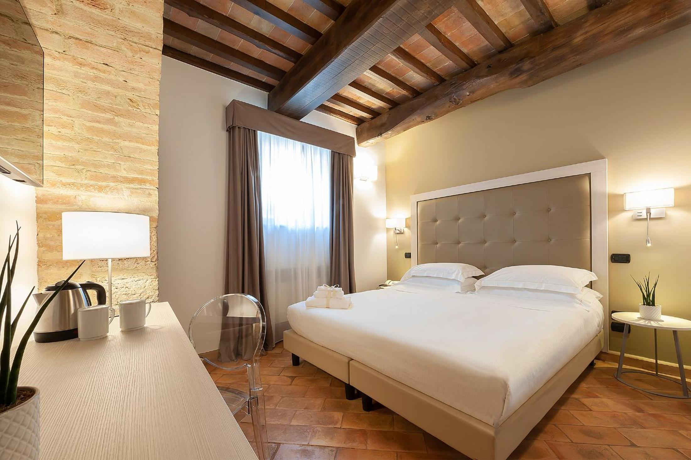 Double Room - Photo 1