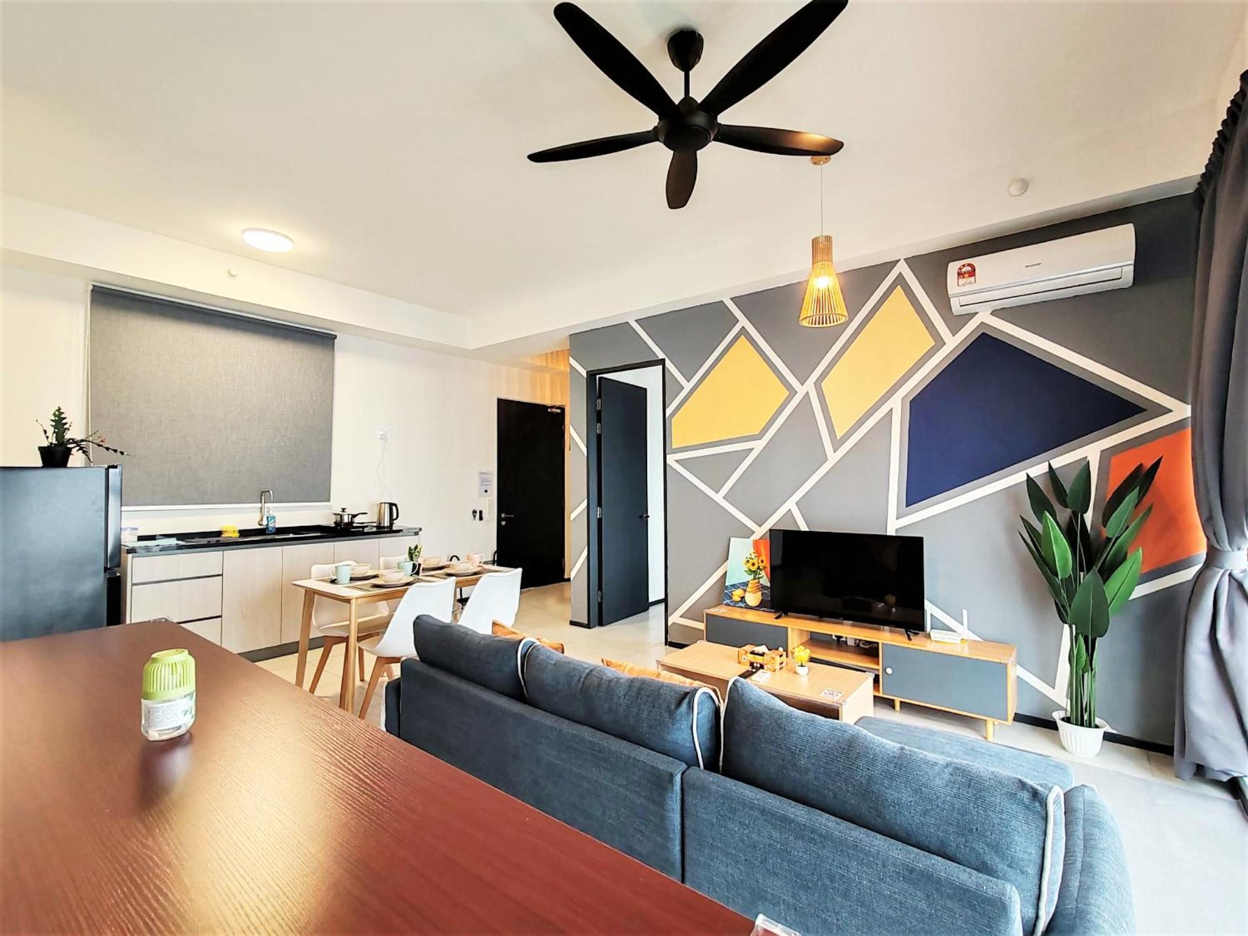 Three-Bedroom Apartment photo 3