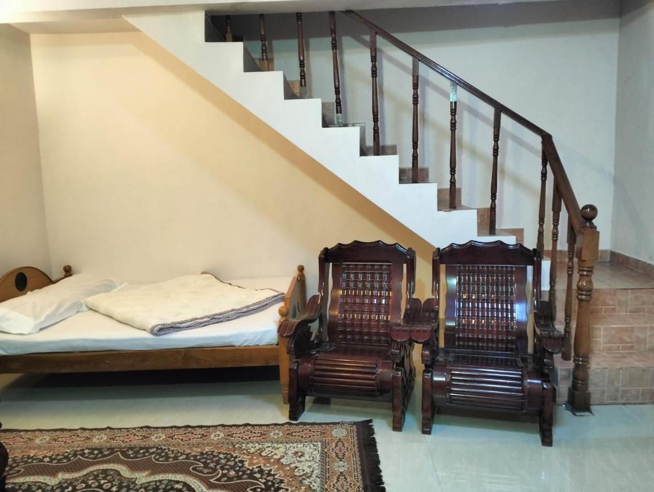 Three-Bedroom House photo 1