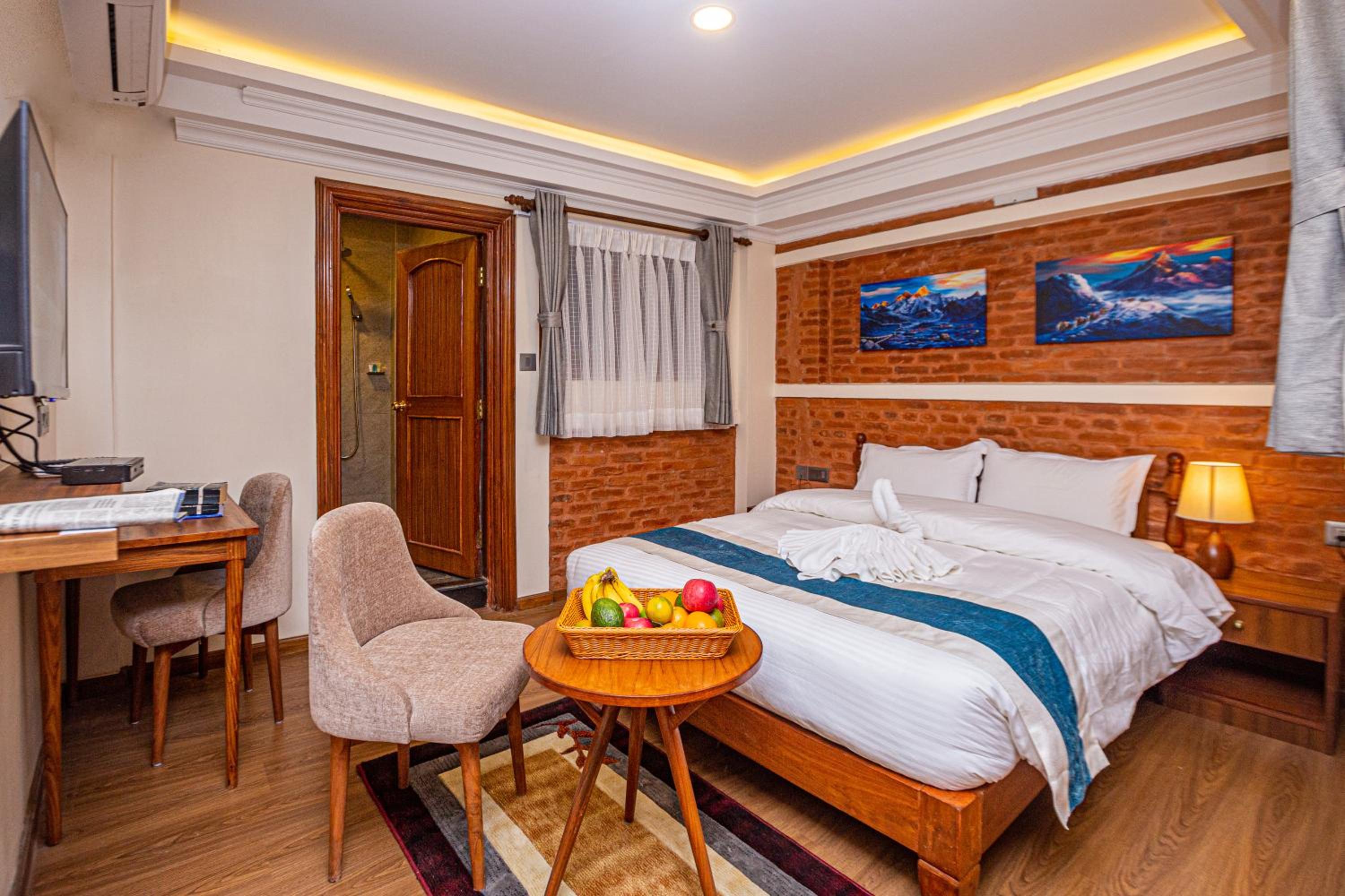 Darbar Deluxe Queen Room -10% off on Food & Beverage photo 3