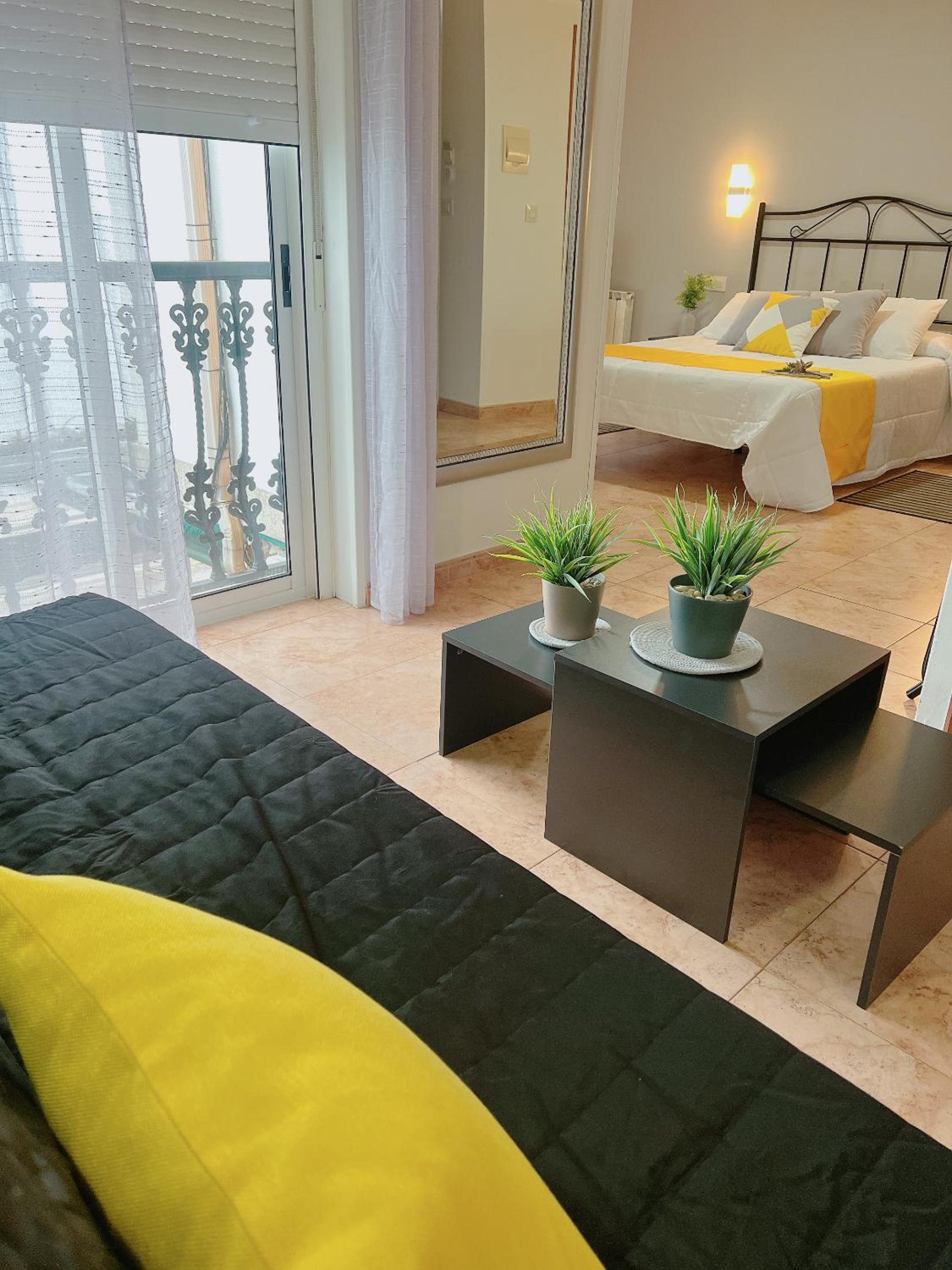 Queen Suite with Sea View - Photo 4