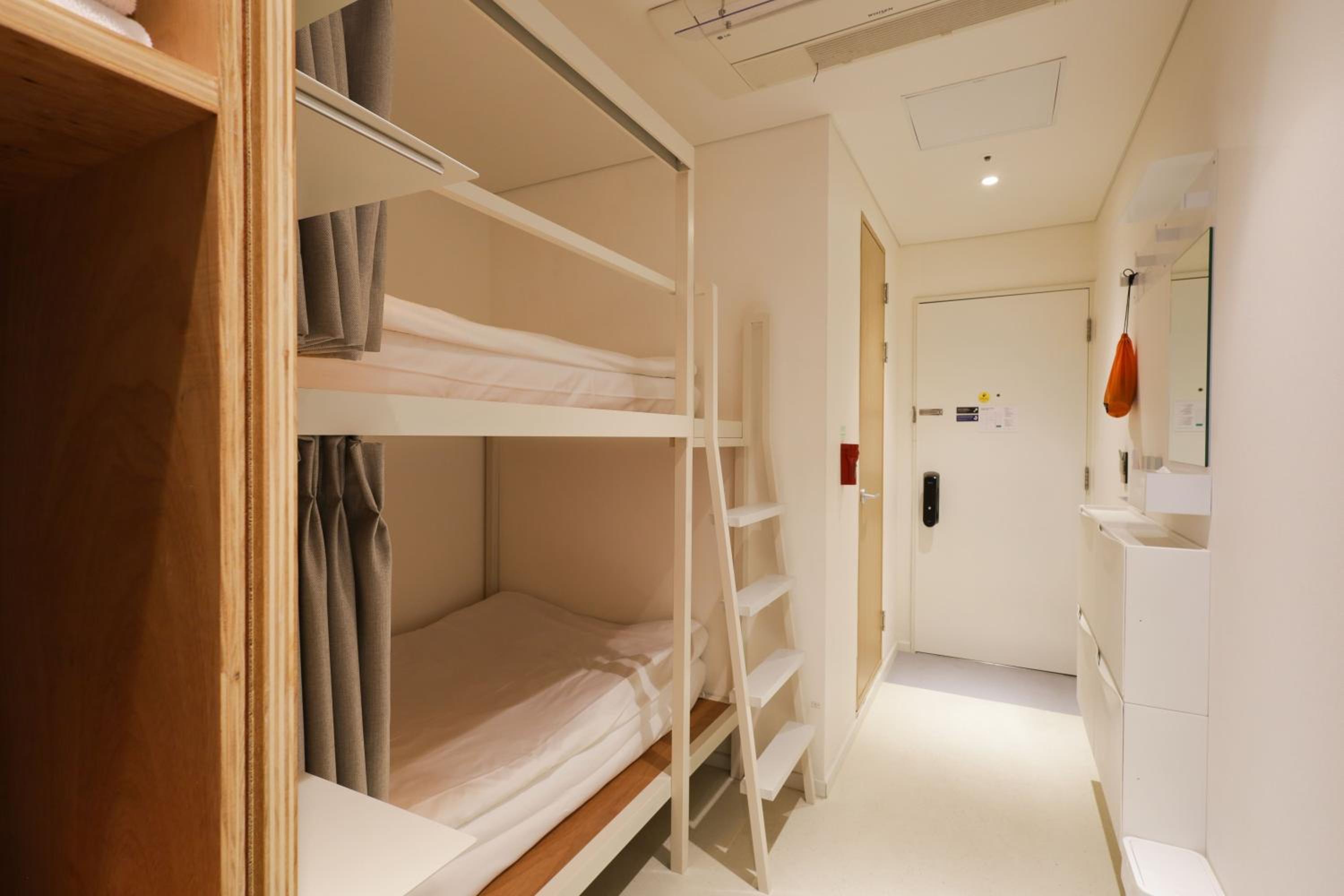 Twin Bunk Room - Photo 11