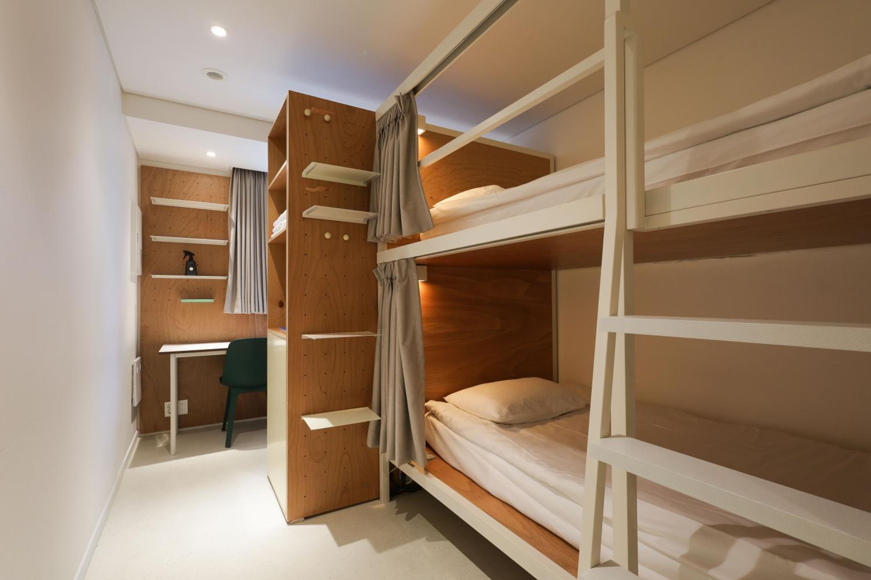 Twin Bunk Room - Photo 6