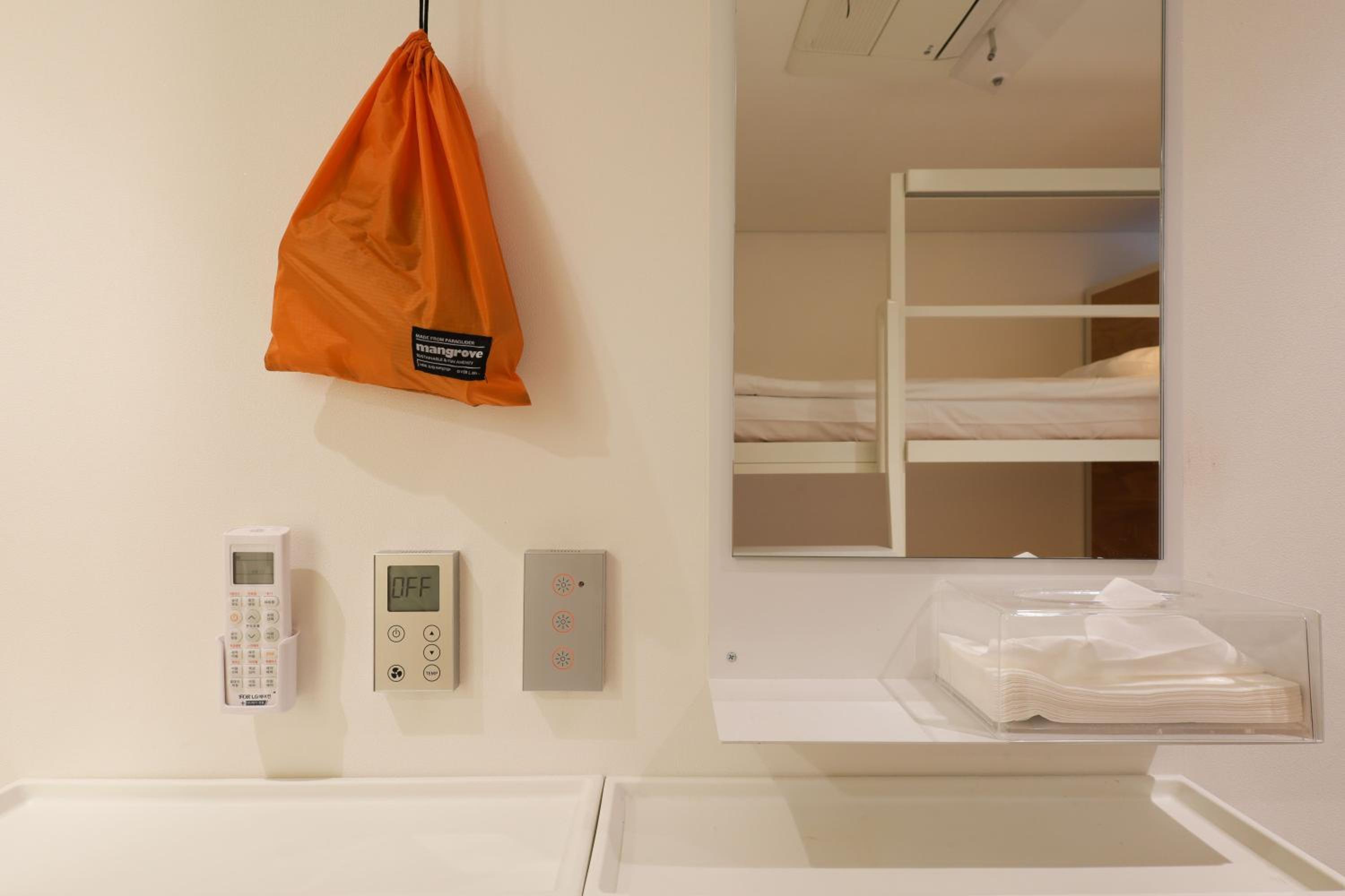 Twin Bunk Room - Photo 10