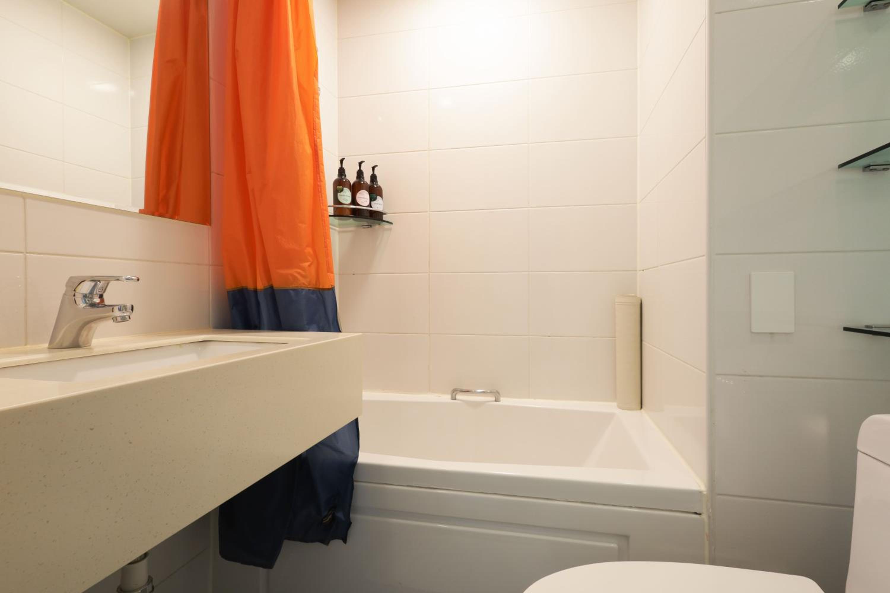 Standard Twin Room - Photo 5
