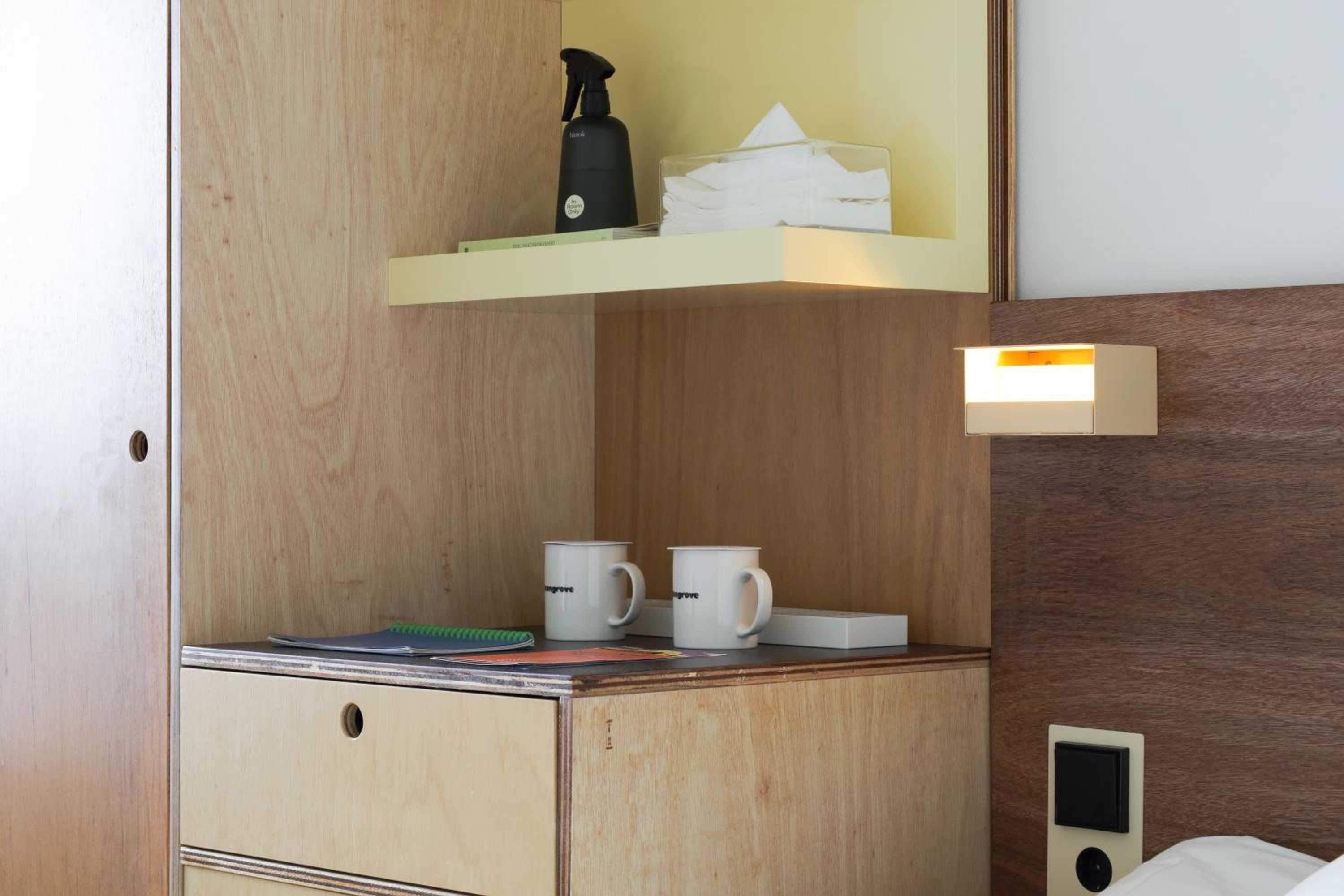 Standard Twin Room - Photo 7
