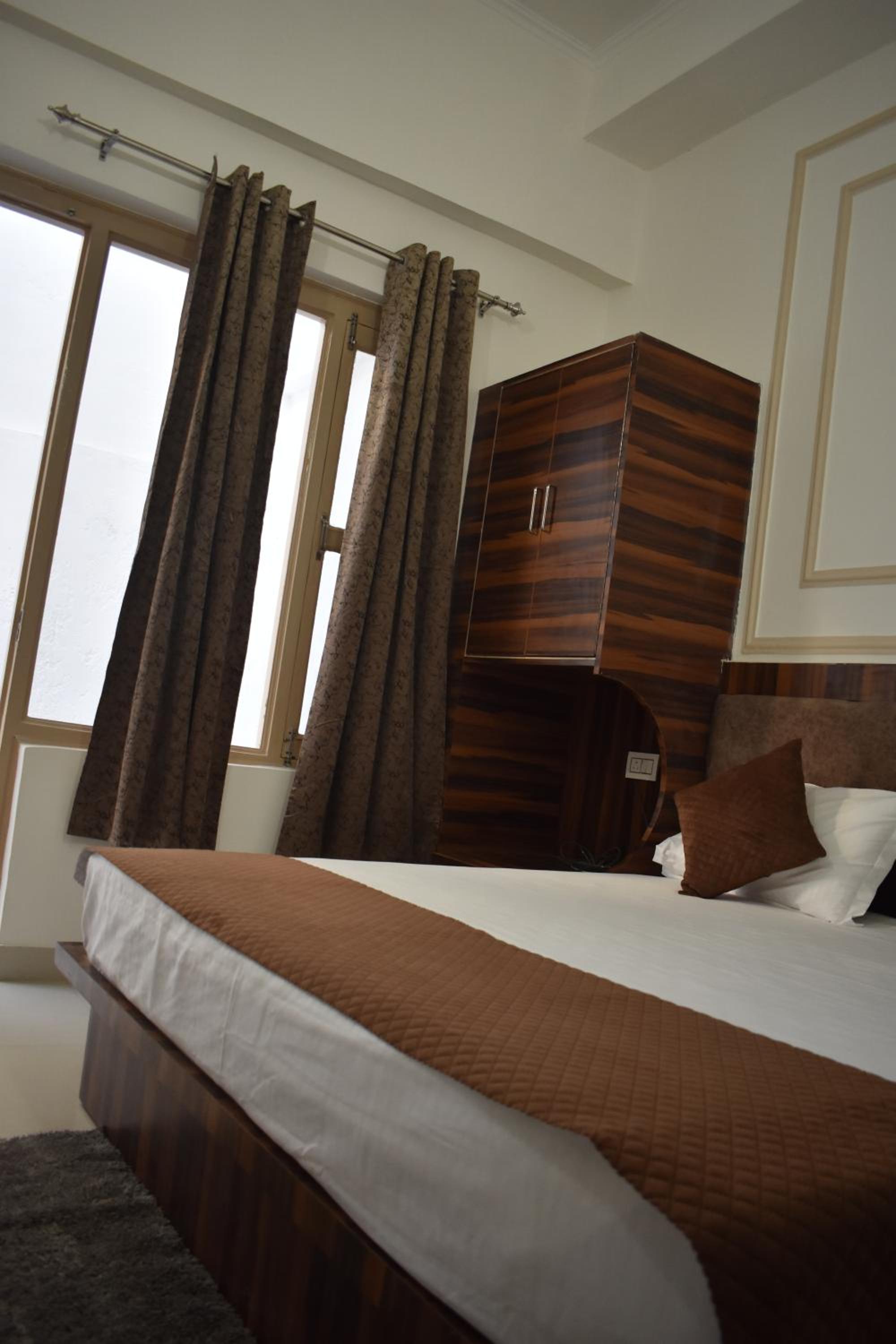 Deluxe Double Room photo 2