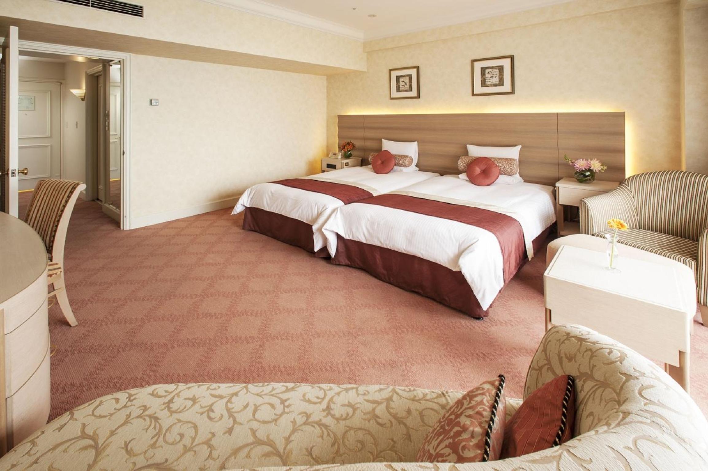 Deluxe Room - Non-Smoking - Photo 7