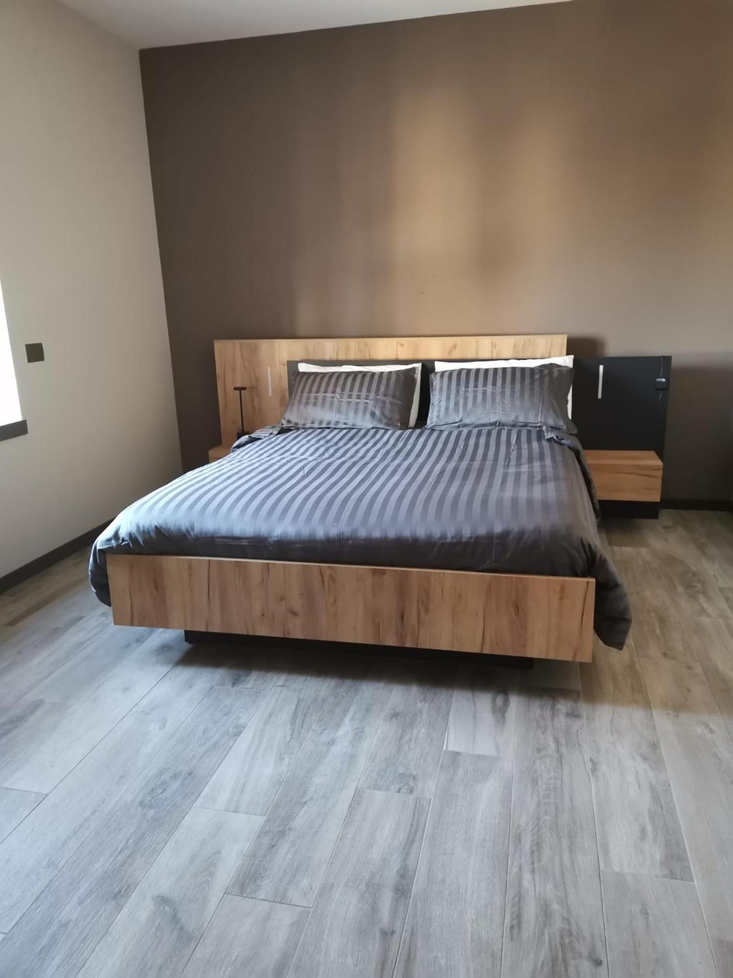 Deluxe King Room photo 2