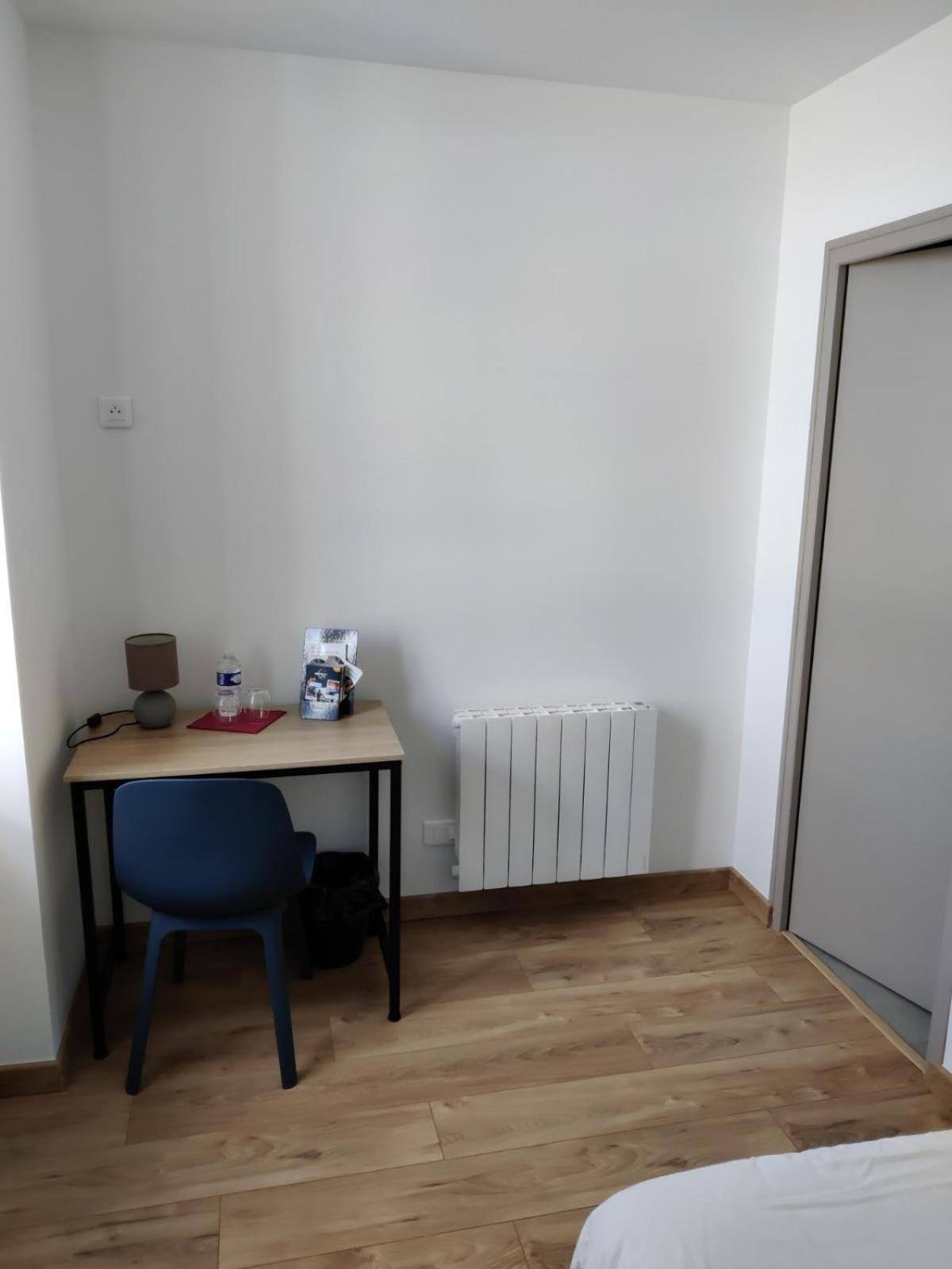 Triple Room - Photo 2