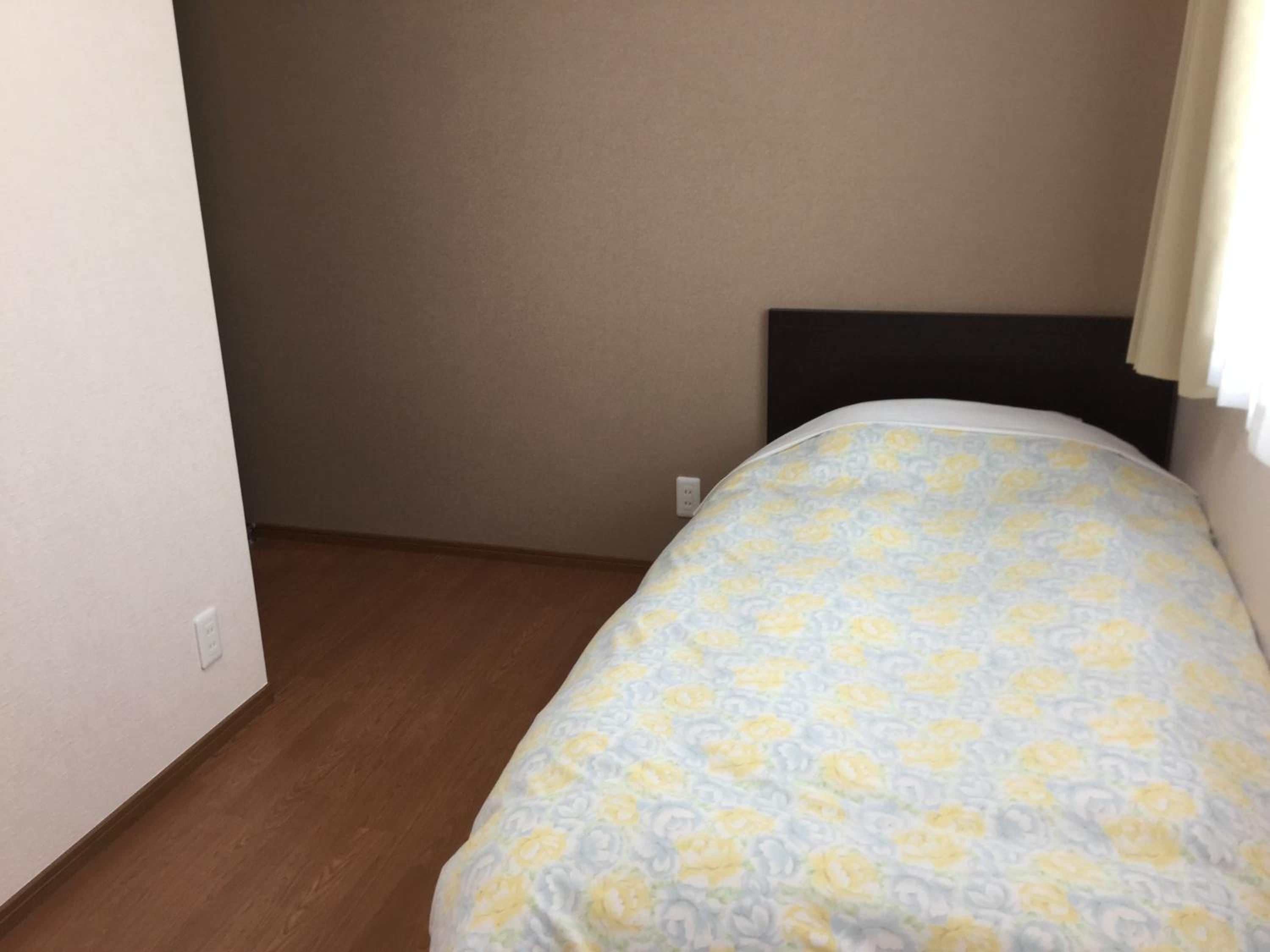 Single Room - Non-Smoking - Annex
