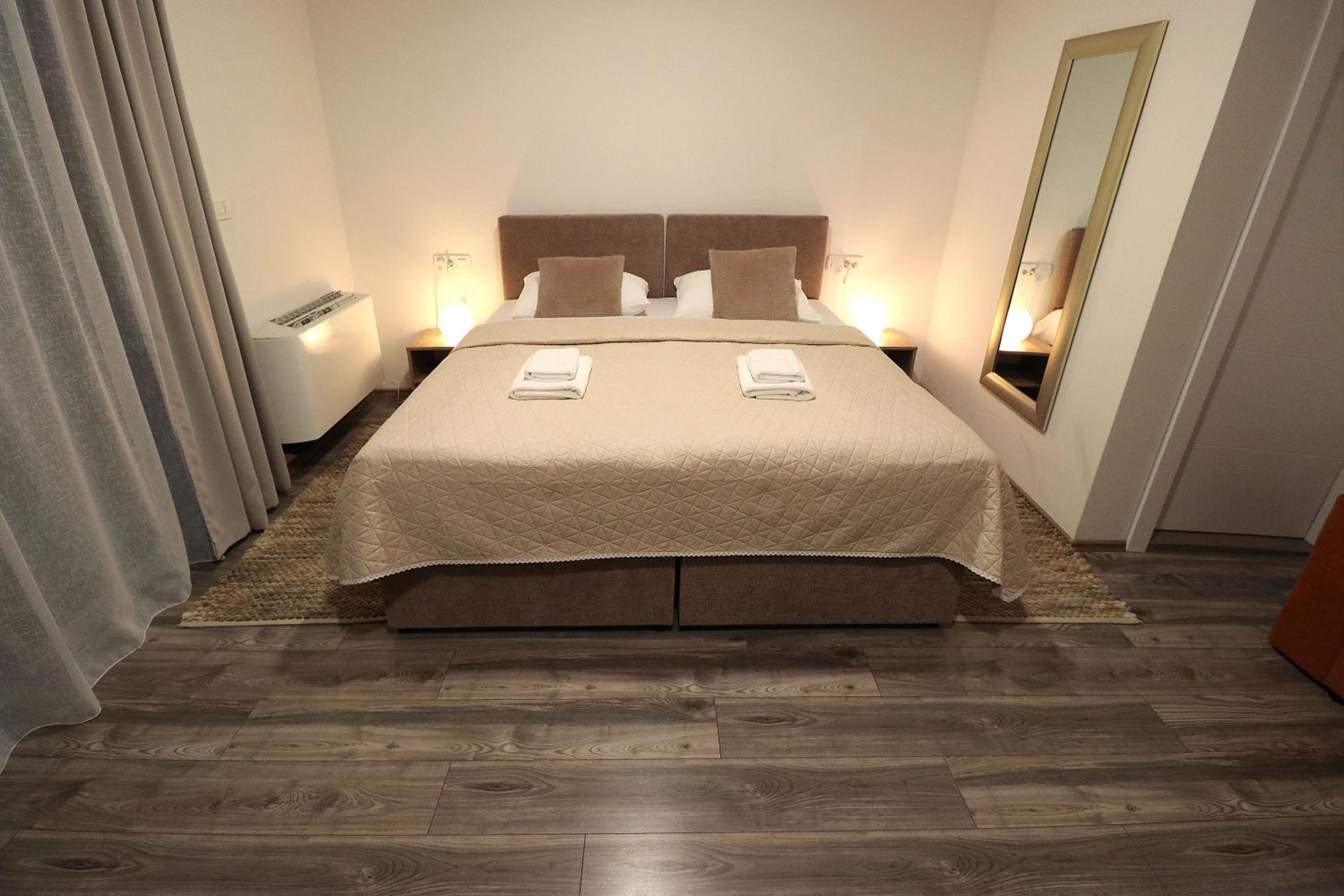 Triple Room with Private Bathroom - Photo 3
