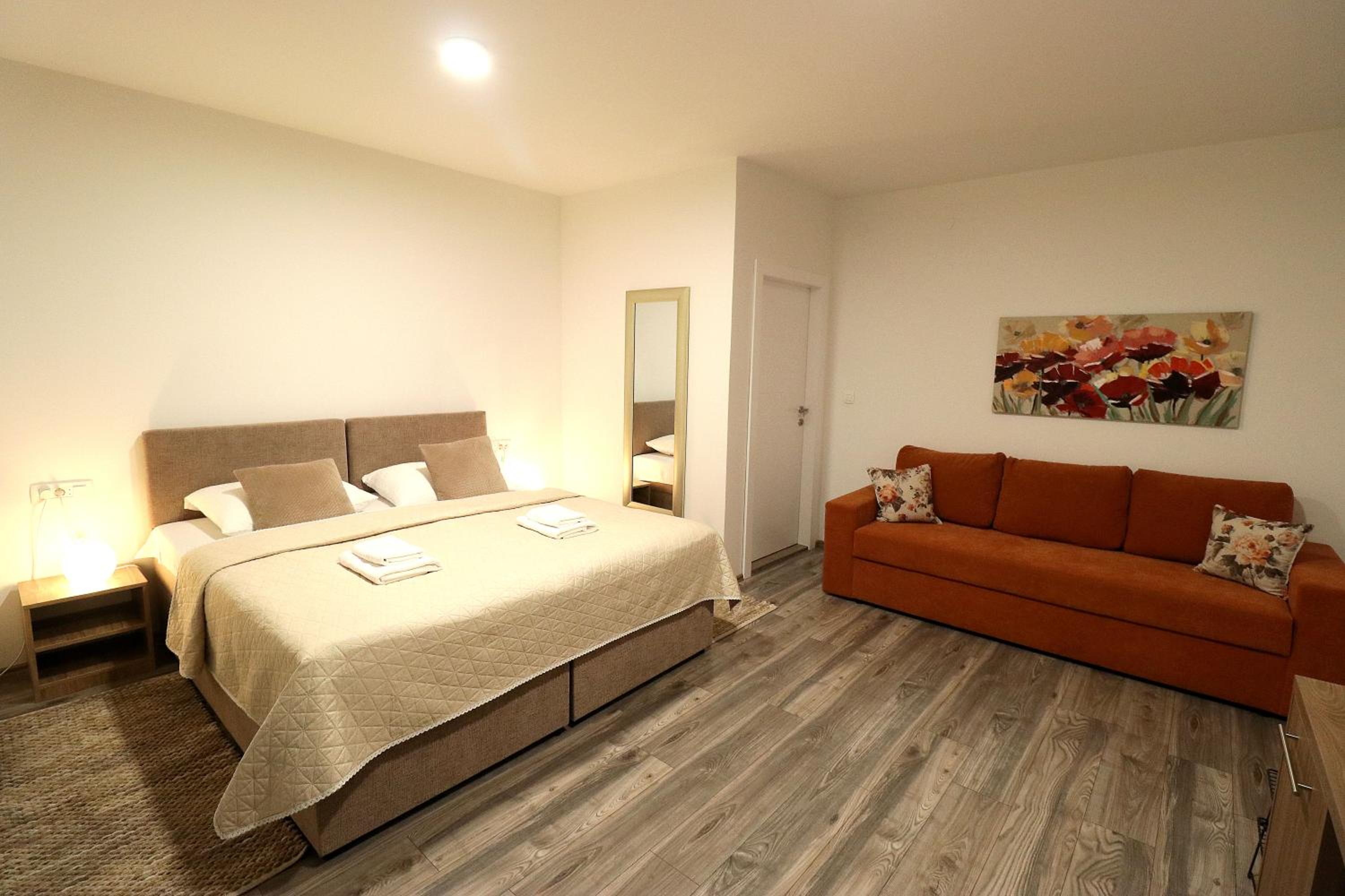 Triple Room with Private Bathroom - Photo 6