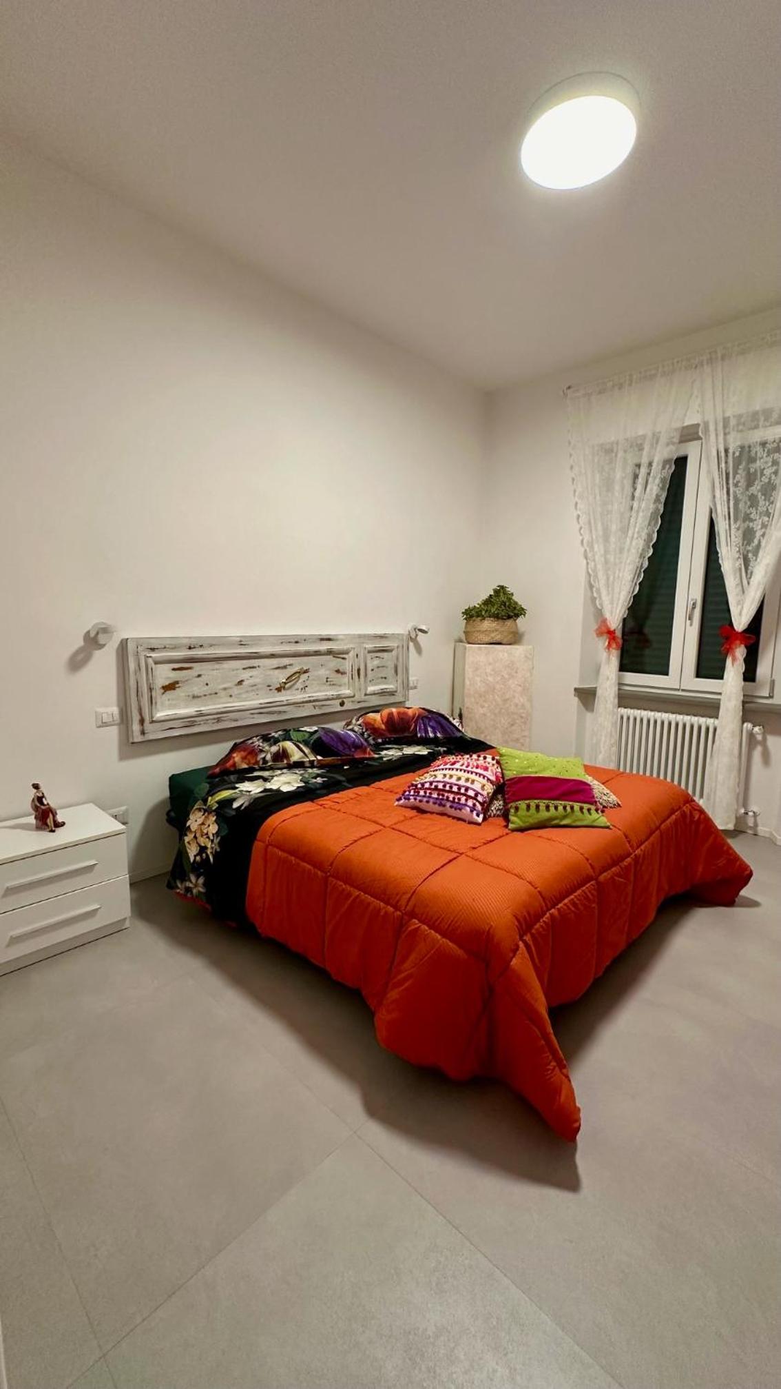 Two-Bedroom Apartment - Photo 2