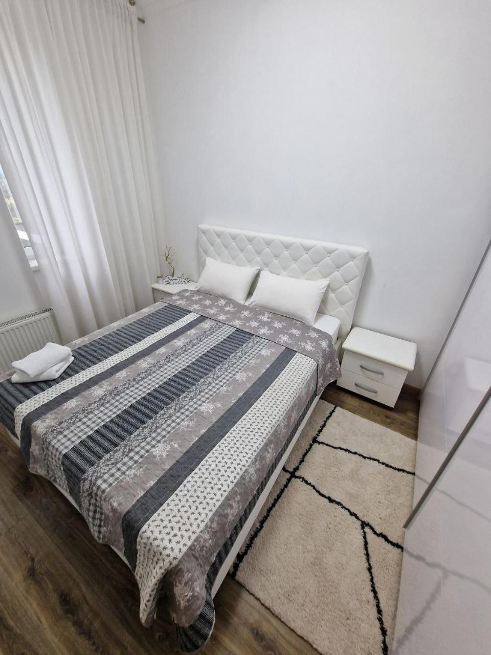 Apartment with City View photo 1