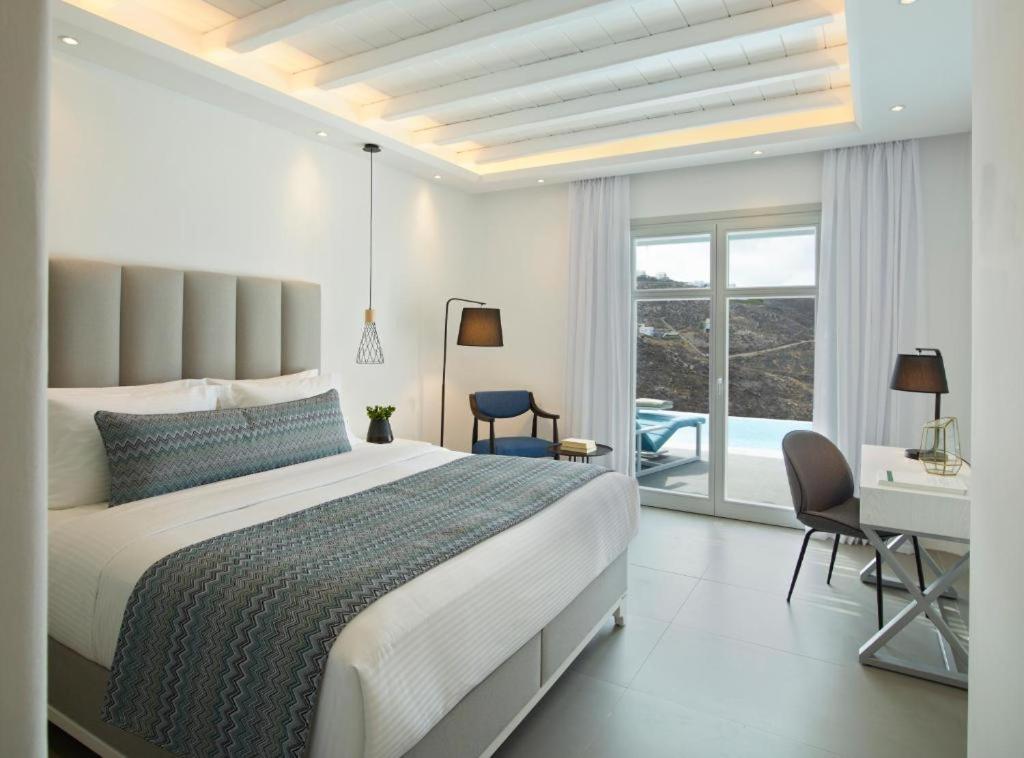 Deluxe Suite with Sharing Pool Panoramic Sea View - New Section - Photo 3
