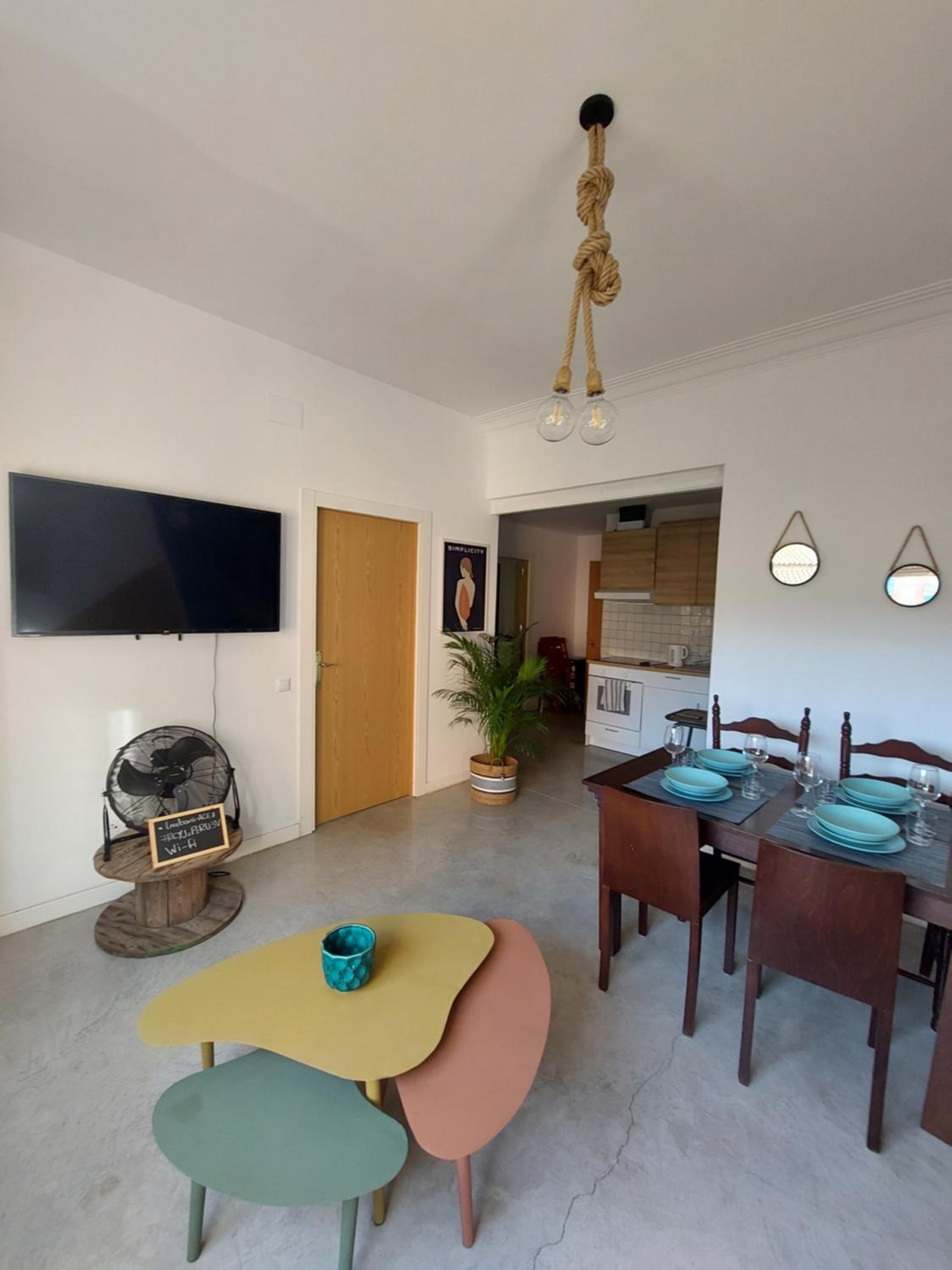 One-Bedroom Apartment photo 2