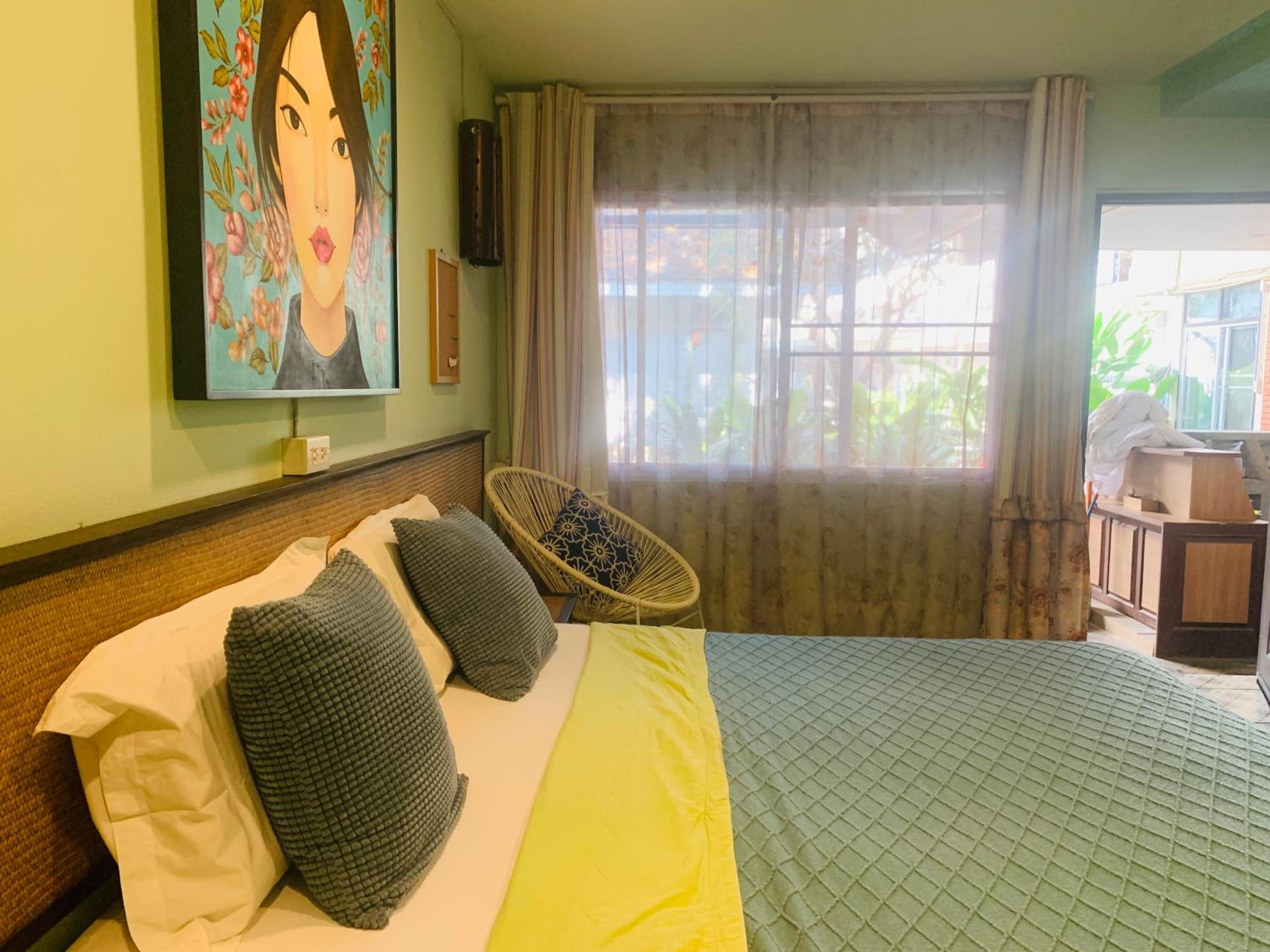 King Room with Garden View