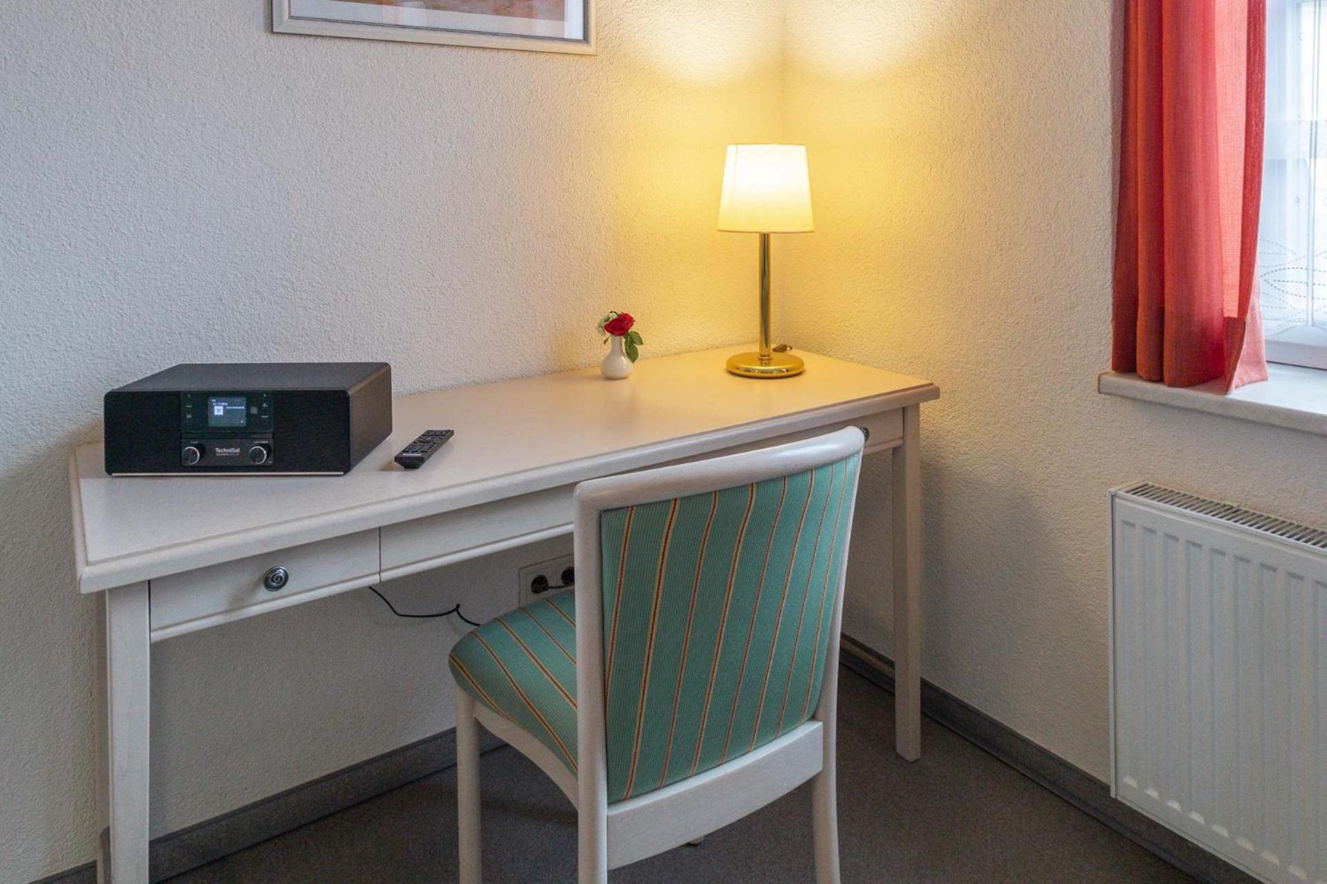 Apartment photo 2