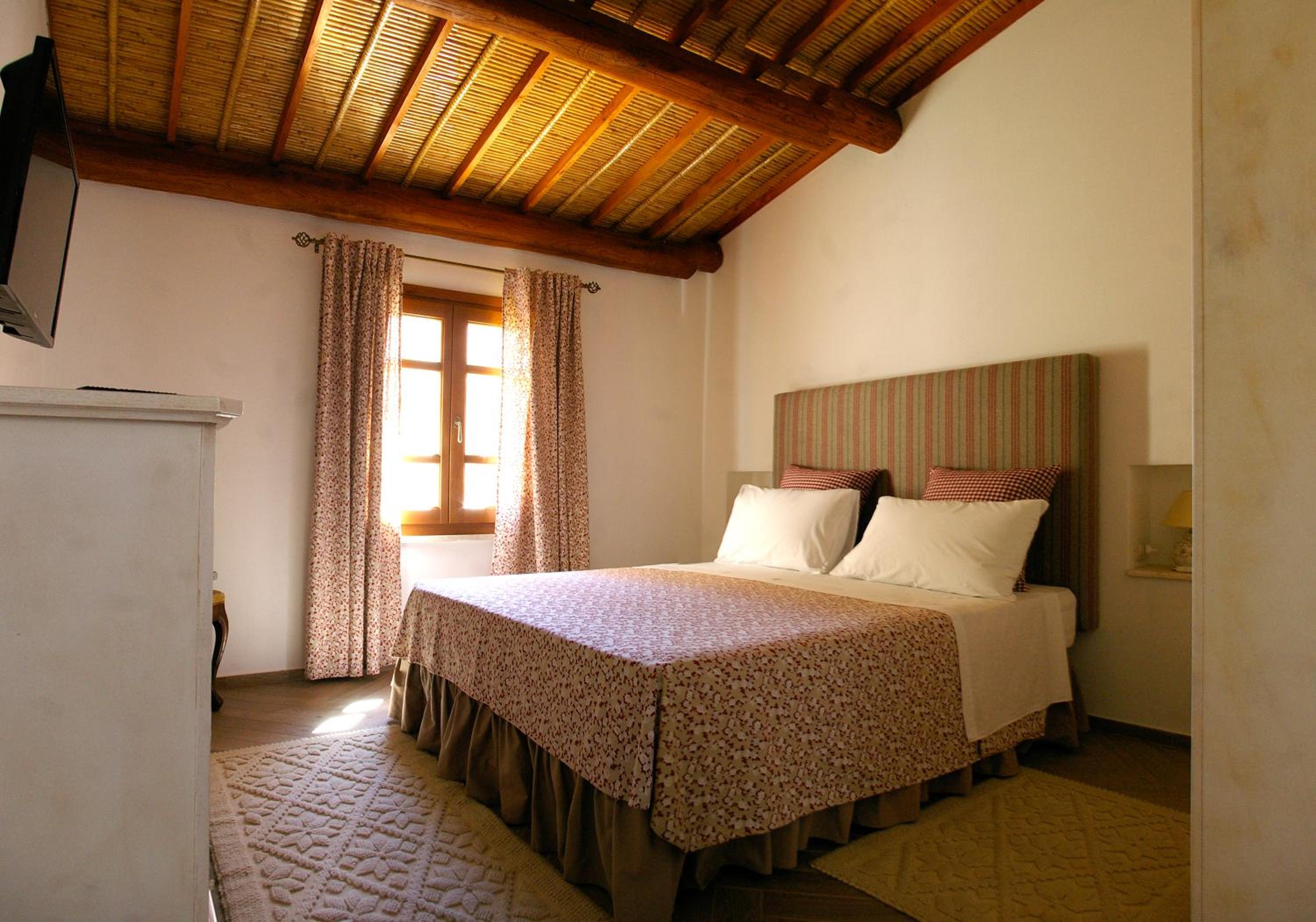 Standard Double Room - Photo 1