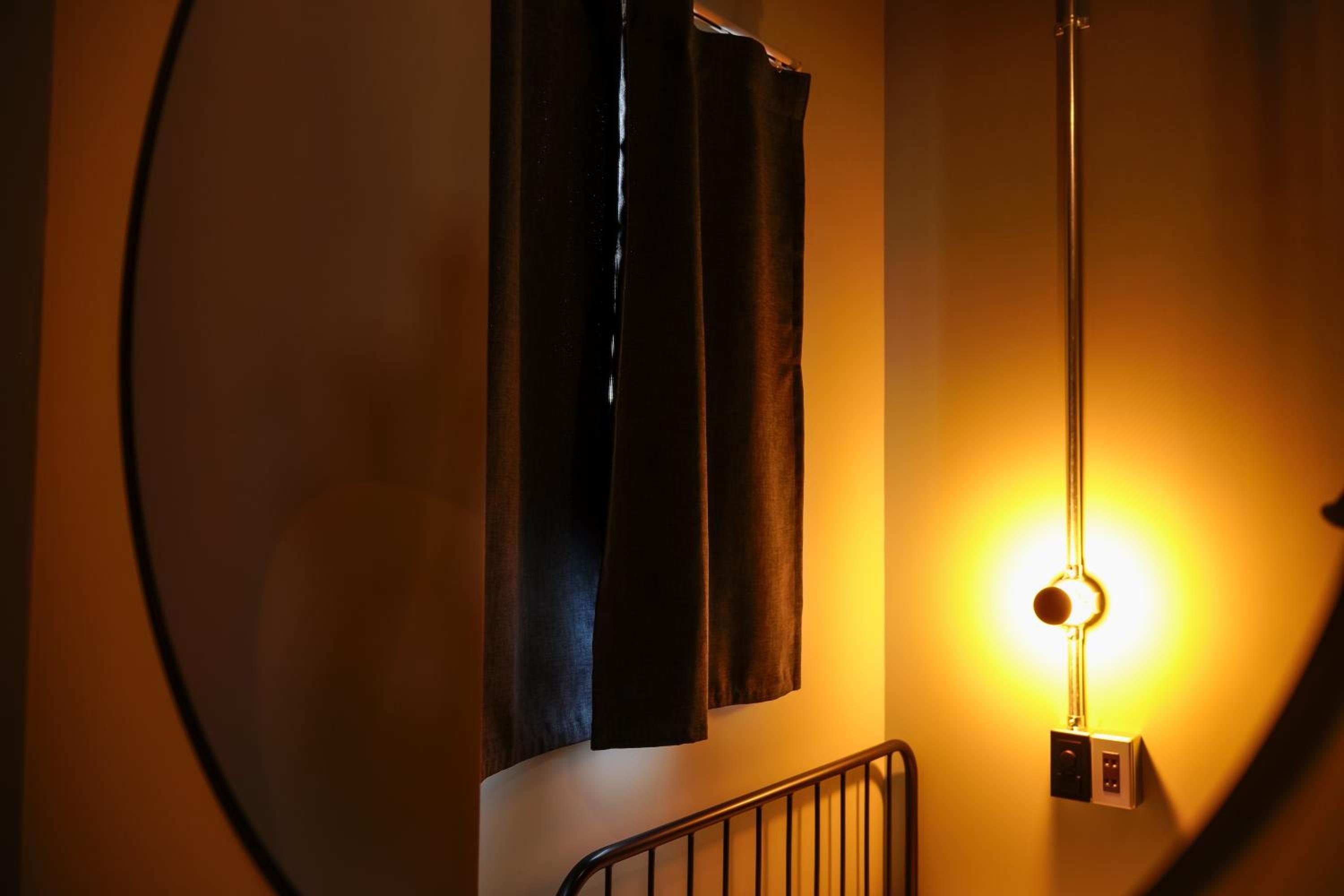 Single Room with Shared Bathroom photo 2