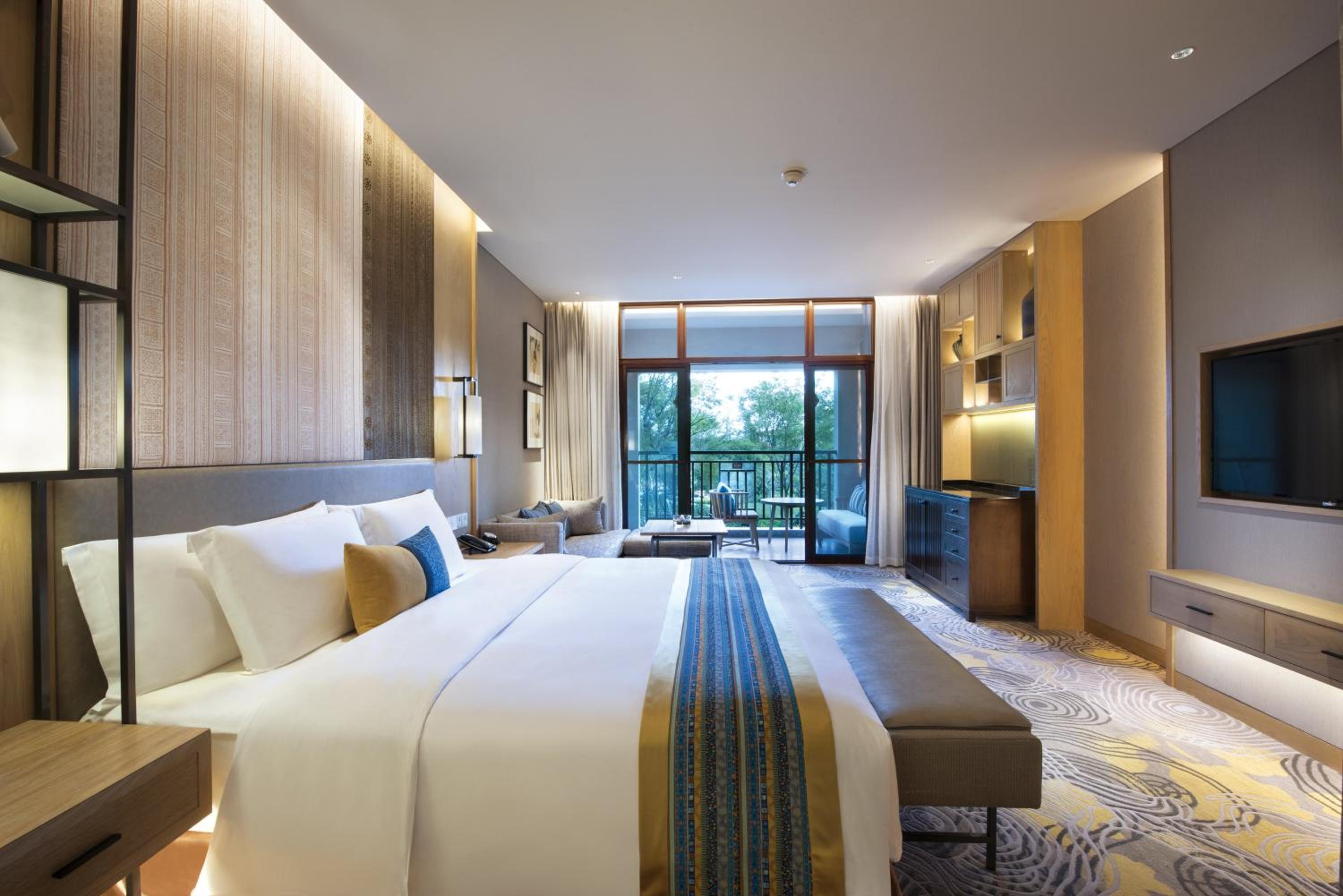 Standard King Room