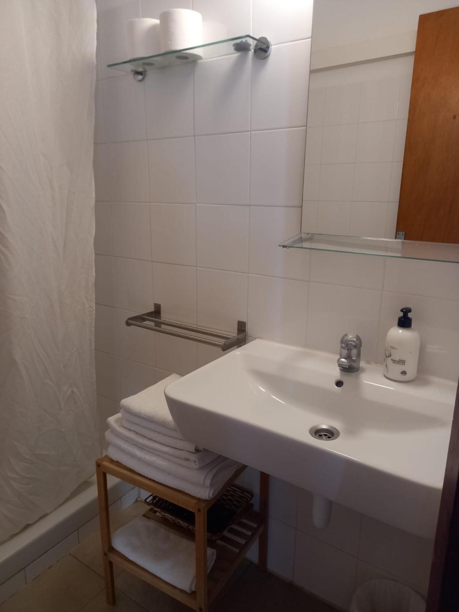 One-Bedroom Apartment photo 3