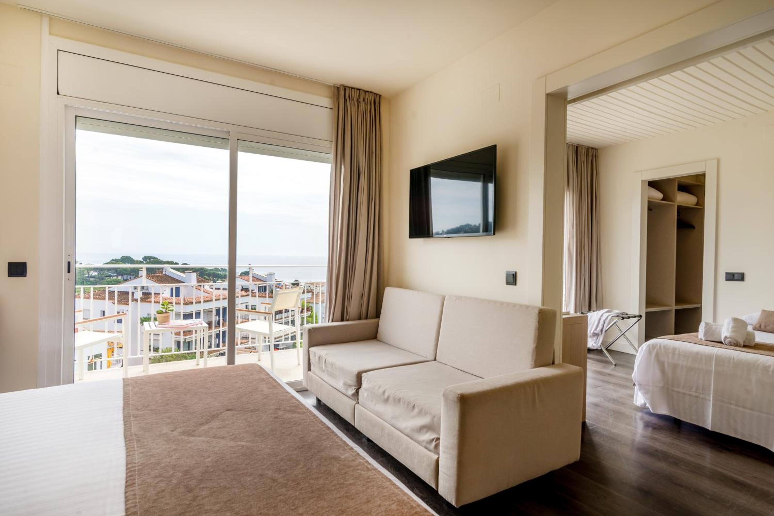 Habitación Familiar con Vista al Mar