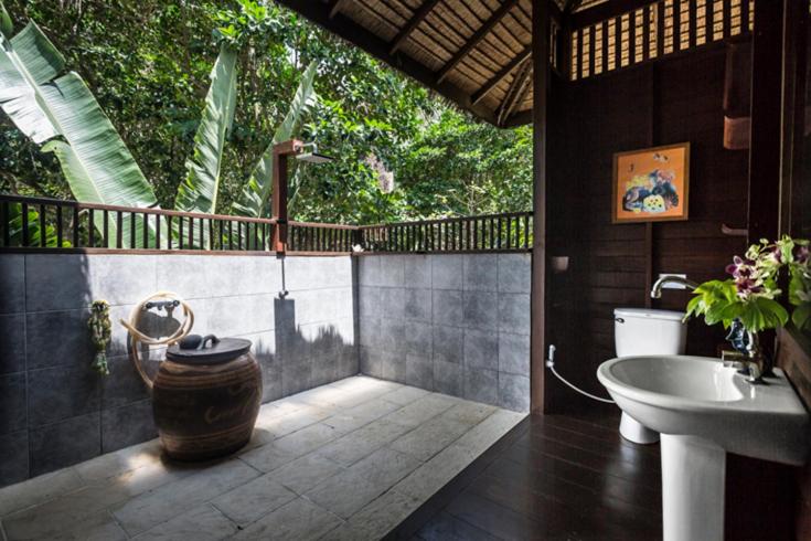 Villa photo 2