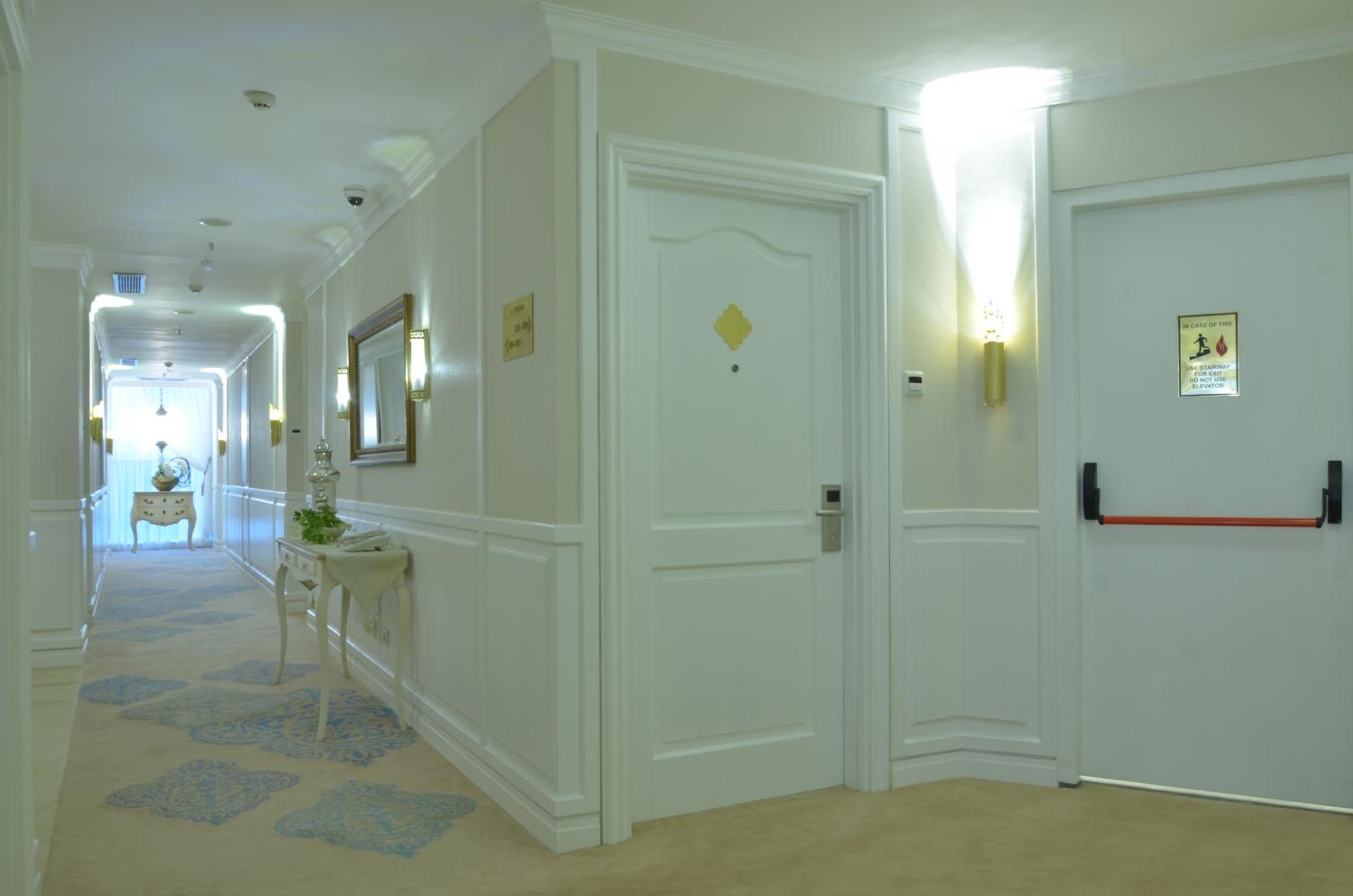 Deluxe Twin Room photo 2