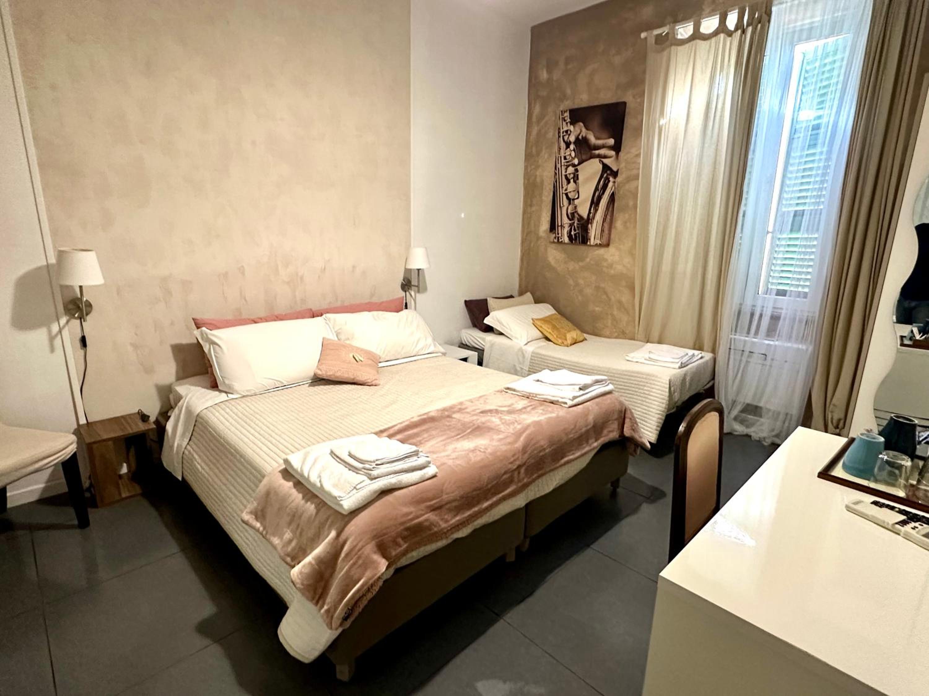 Triple Room