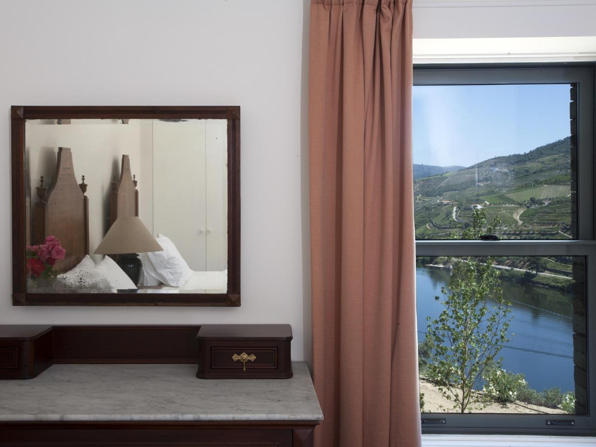 Double or Twin Room with River View  photo 2