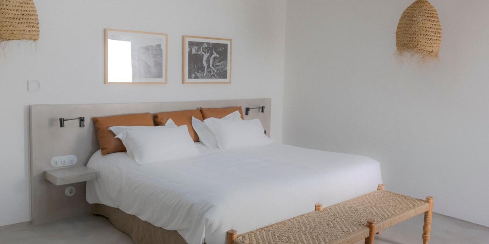 Suite Deluxe King Suite Deluxe King