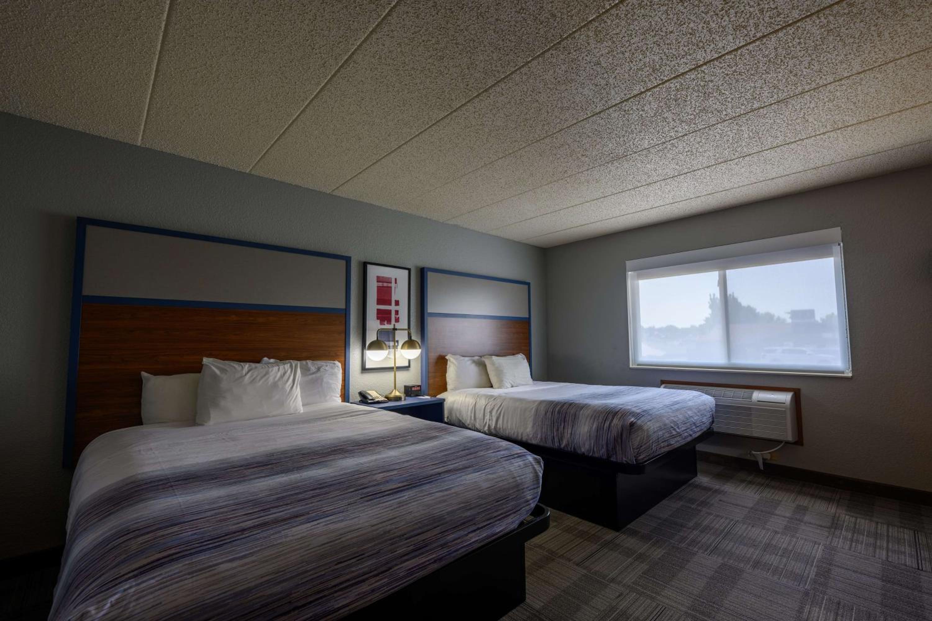 Studio Suite with Two Queen Beds - Non-Smoking - Photo 1