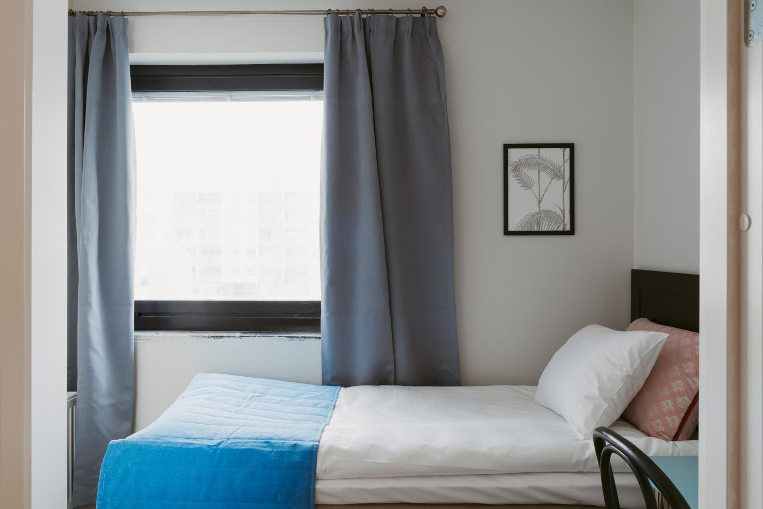 Small Single Room photo 1