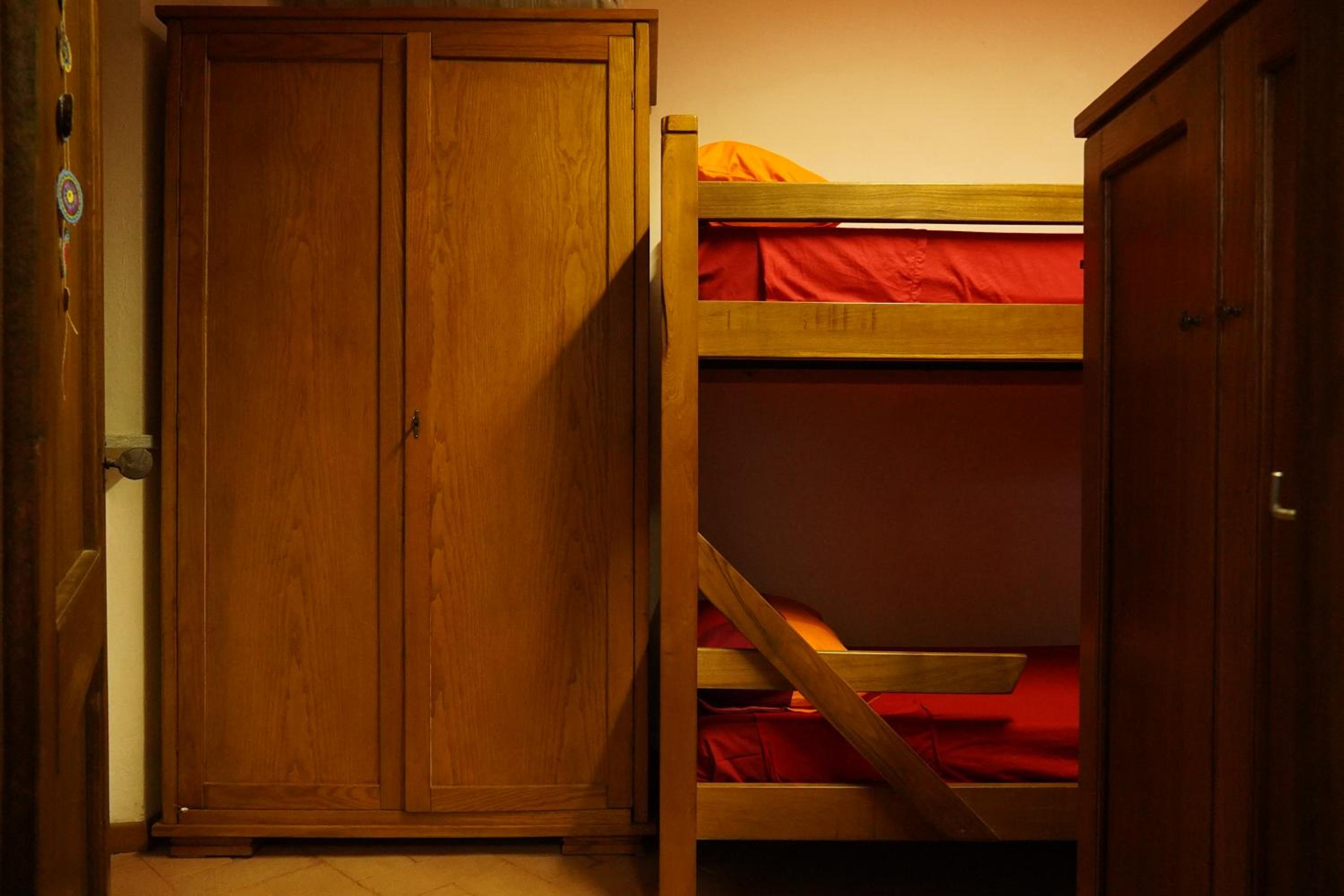 Bed in 4-Bed Dormitory Room photo 2